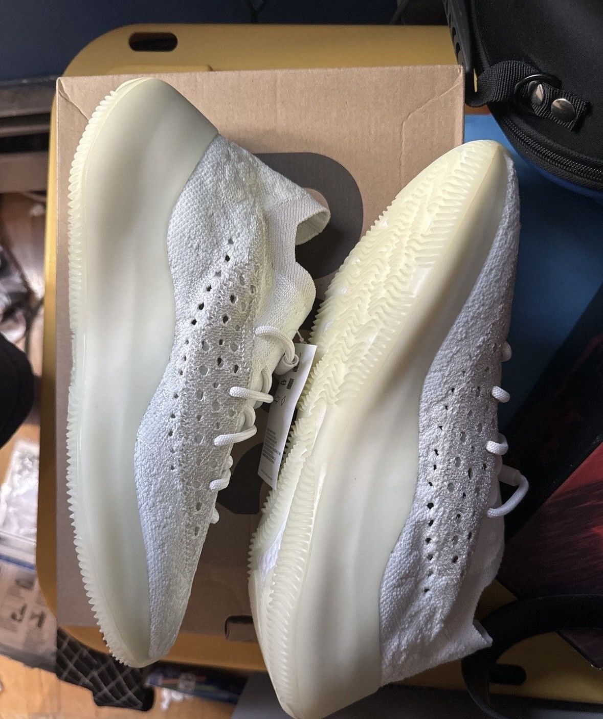 Adidas Yeezy Calcite Glow Size US 9 / EU 42 - 6 Thumbnail