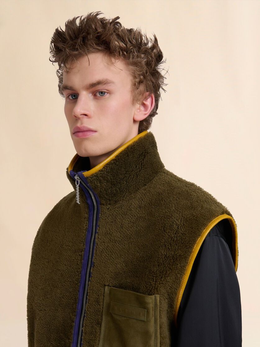 Marni Deep green shearling vest with leather piping Size US M / EU 48-50 / 2 - 5 Thumbnail