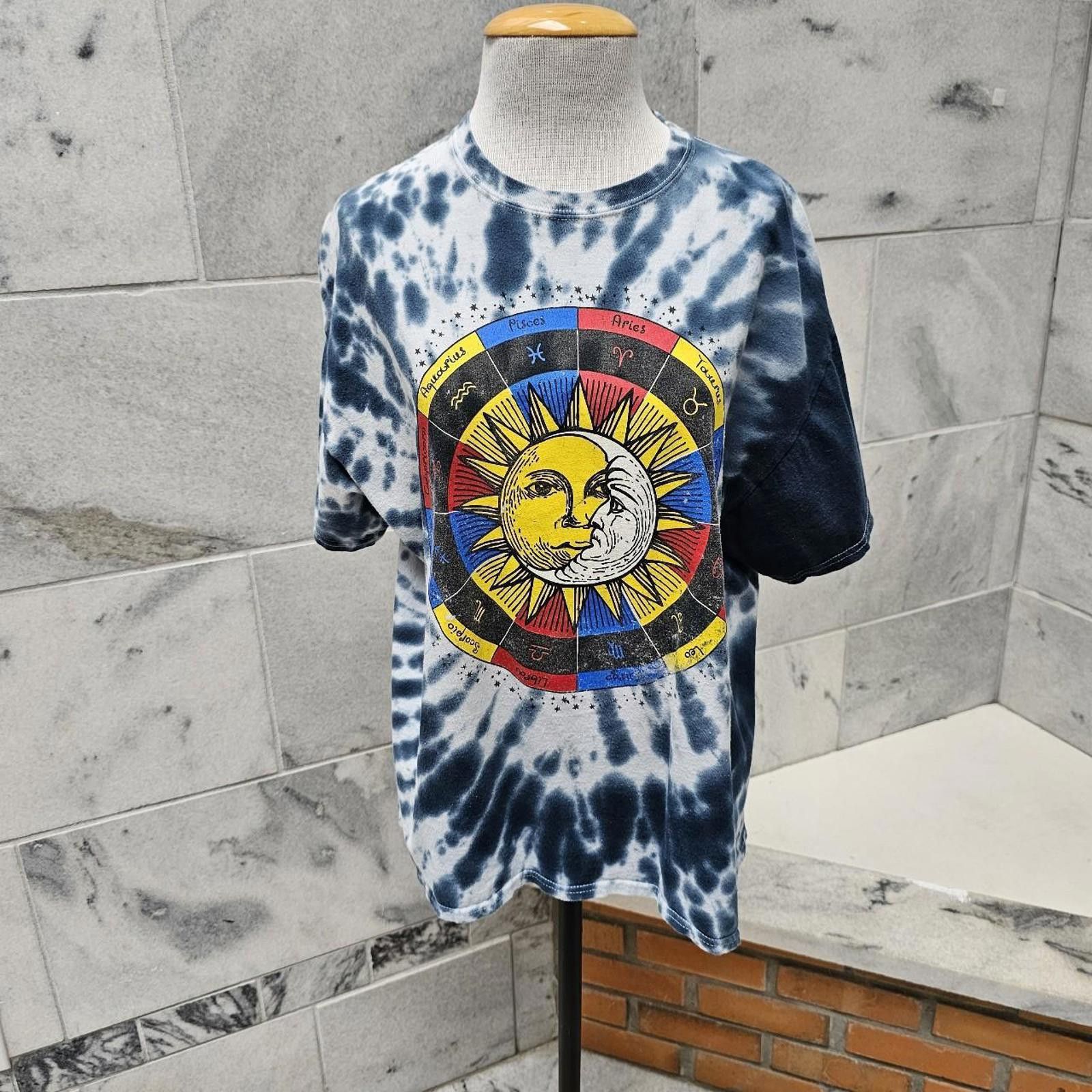Other Women's Tie-Dye Sun and Moon T-shirt Size XL / US 12-14 / IT 48-50 - 1 Thumbnail