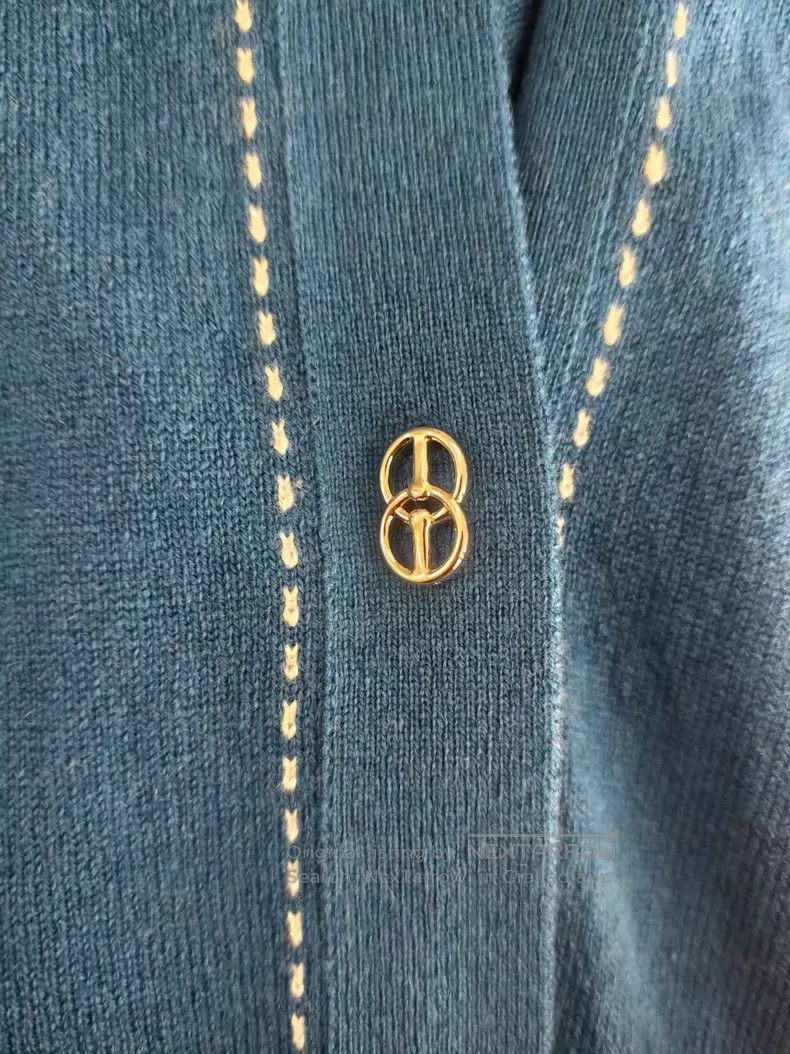 Hermes Hermes Blue Pig nose button cashmere cardigan Size XS / US 0-2 / IT 36-38 - 5 Thumbnail