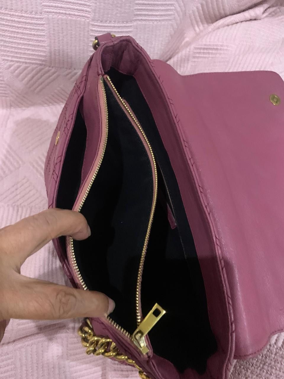 Marc Jacobs Marc Jacobs " THE XL SINGLE" PURPLE GOLD CHAIN SHOULDER BAG Size ONE SIZE - 7 Thumbnail