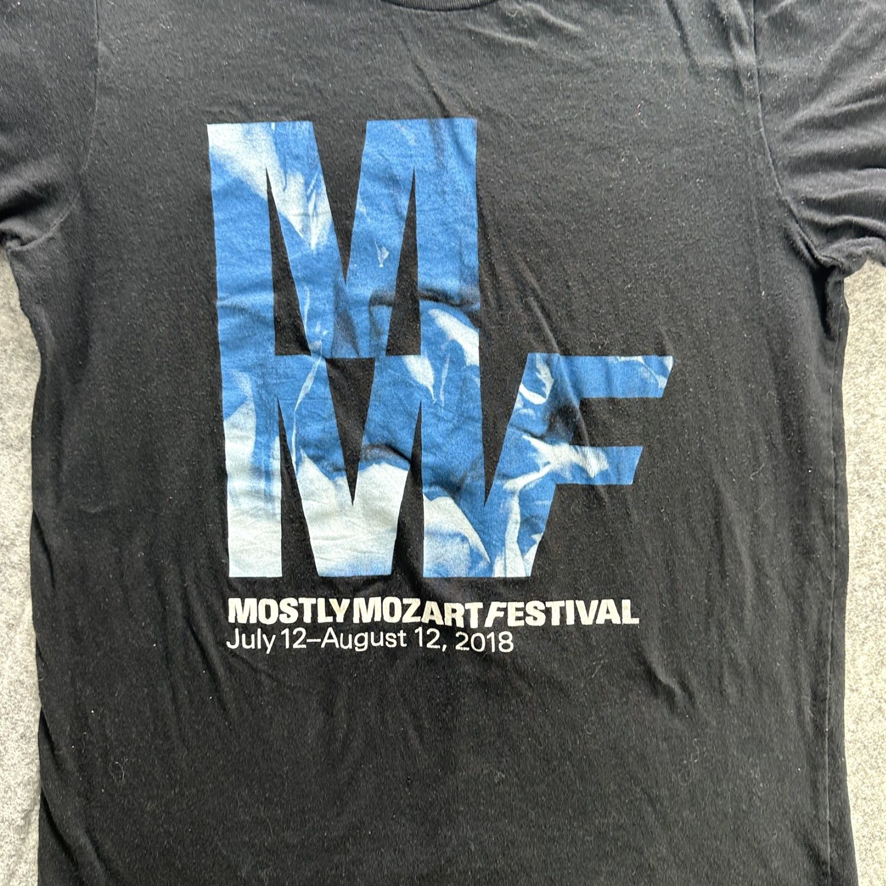 Vintage Mostly Mozart Festival Shirt Mens Small 2018 MMF Concert Classical Music Tee Size US S / EU 44-46 / 1 - 5 Thumbnail