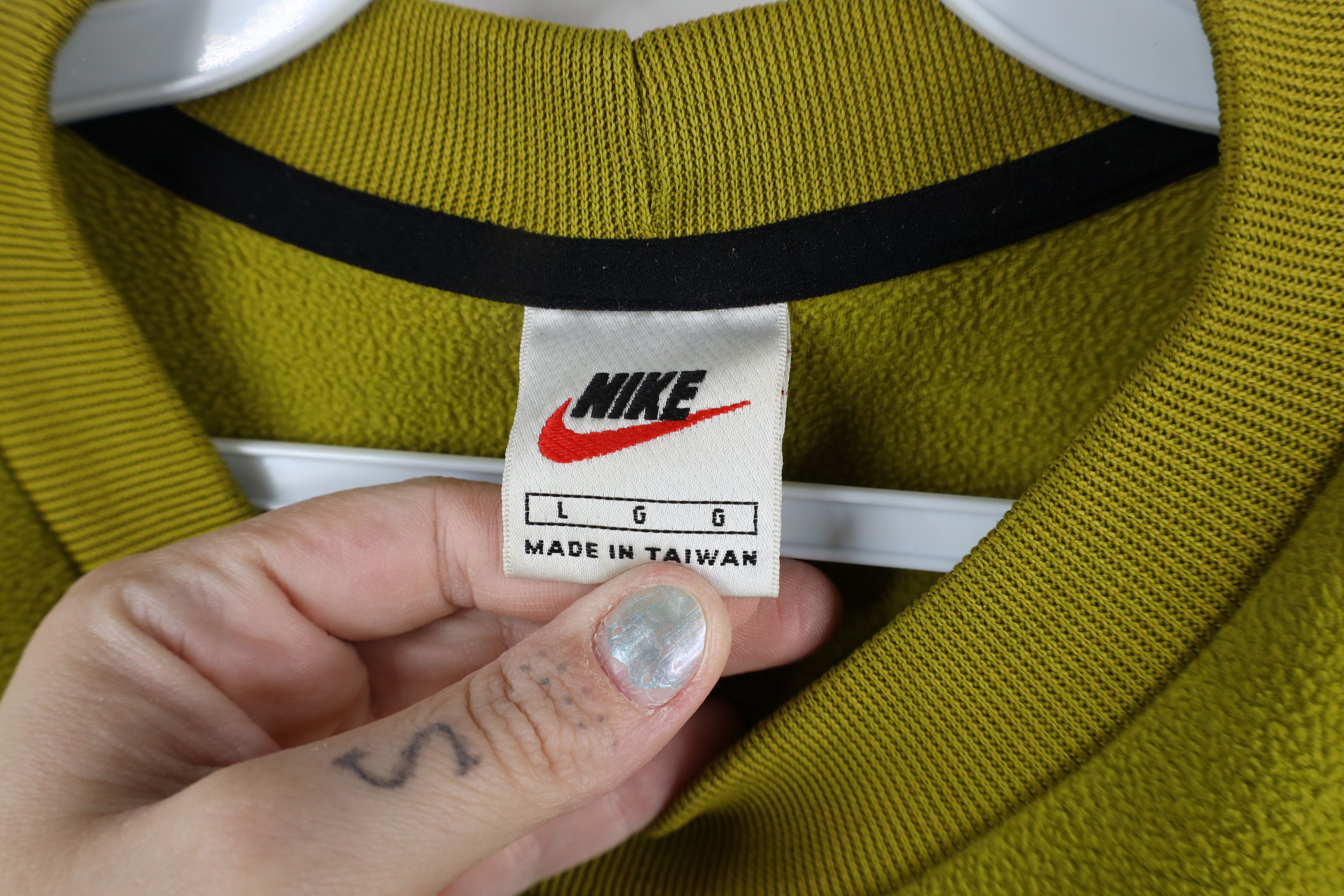 Nike × Vintage Vintage 90s Nike Mini Swoosh Fleece Sweatshirt Green Size US L / EU 52-54 / 3 - 7 Thumbnail