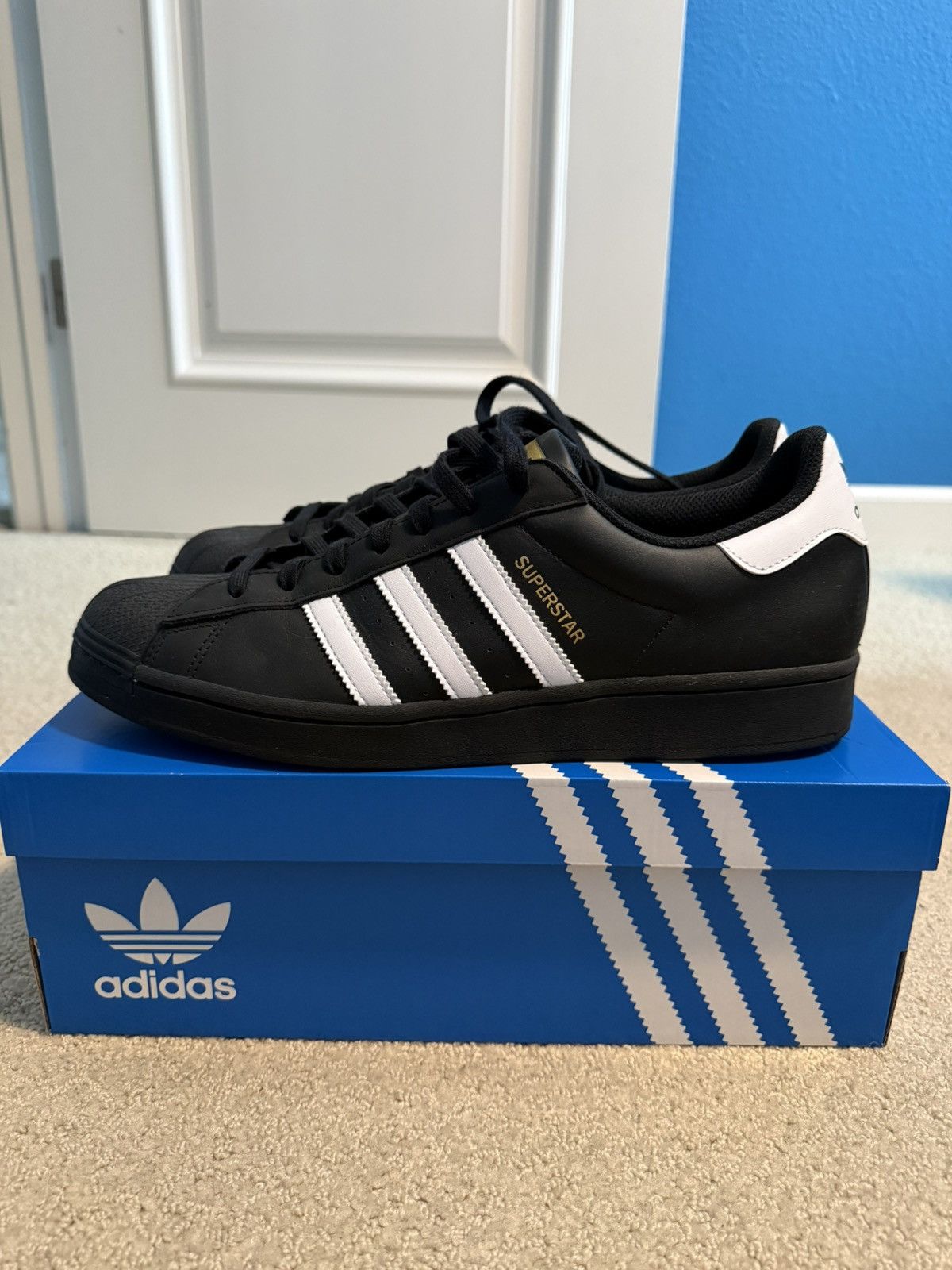 Adidas Adidas Superstar Size US 12.5 / EU 45-46 - 2 Thumbnail