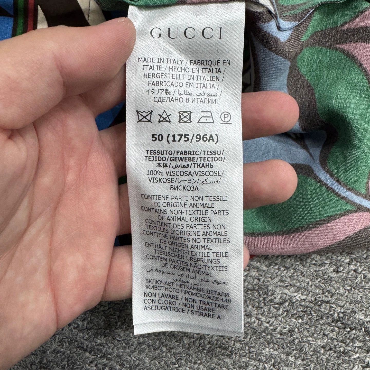 Gucci Gucci x Adidas Full Print Short Sleeve Shirt Size 50 Size US M / EU 48-50 / 2 - 3 Thumbnail