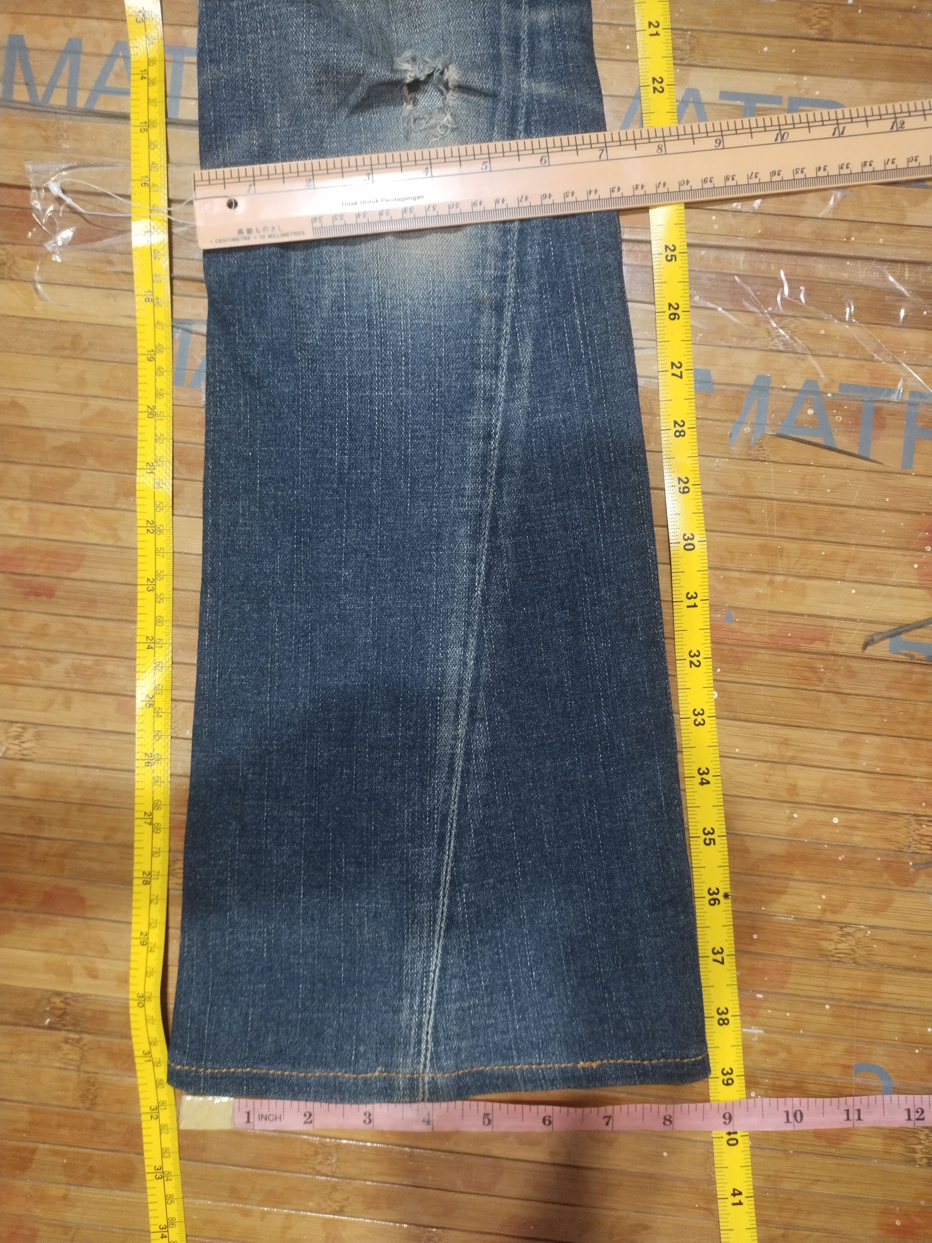 True Religion Jeans Disstressted True Religion Sz 24" Size 24" / US 00 / IT 34 - 5 Thumbnail