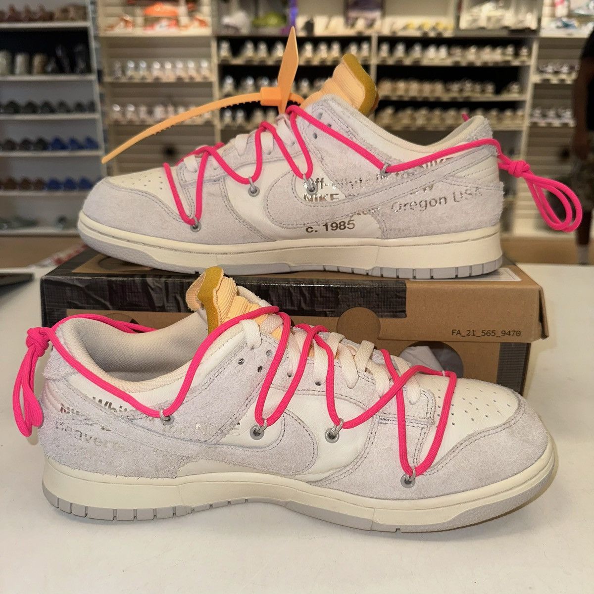 Nike × Off-White × Virgil Abloh Size 12 - Nike x Off-White Dunk Low 'Lot 17 of 50' Size US 12 / EU 45 - 2 Thumbnail