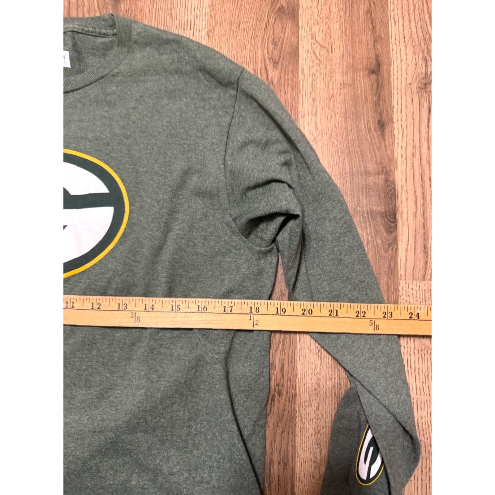 NFL NFL Team Apparel Shirt Men Long Sleeve Wisconsin Green Bay Packers Medium Green Crew Neck Size US M / EU 48-50 / 2 - 7 Thumbnail