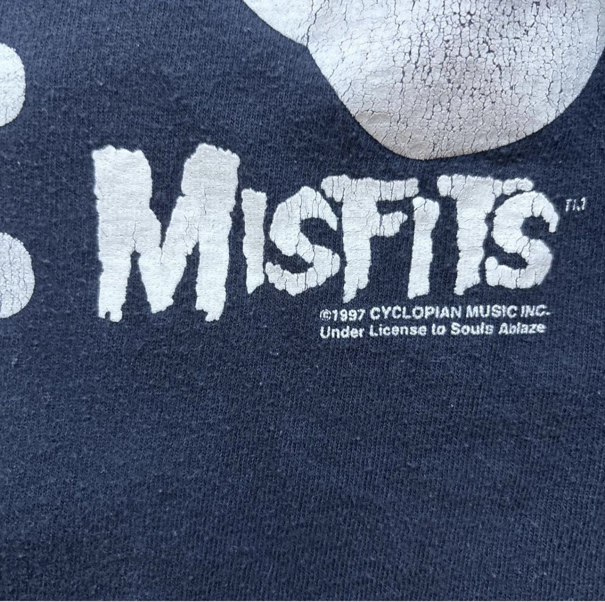 Vintage Vintage Misfits Skeleton Long Sleeve T-Shirt Size US L / EU 52-54 / 3 - 3 Thumbnail