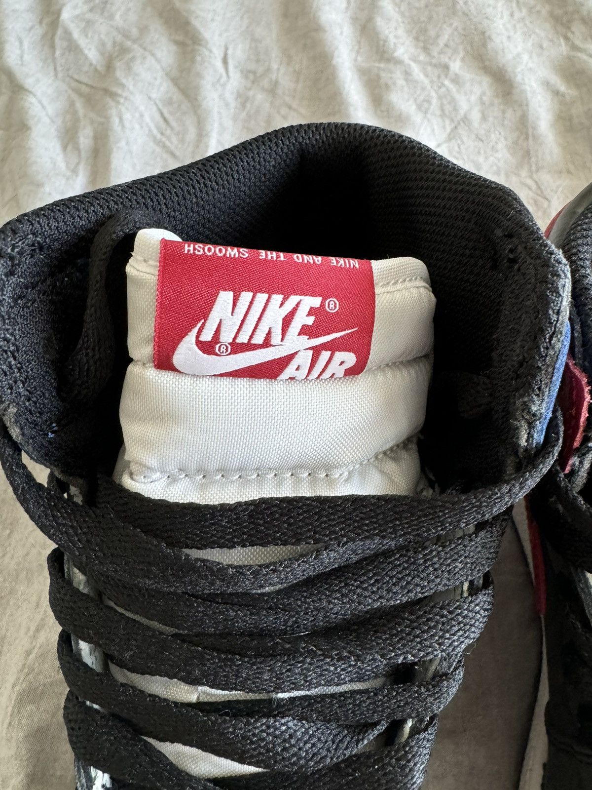 Jordan Brand Jordan 1 Top 3 Gs Size 7y Size US 7 / EU 40 - 5 Thumbnail