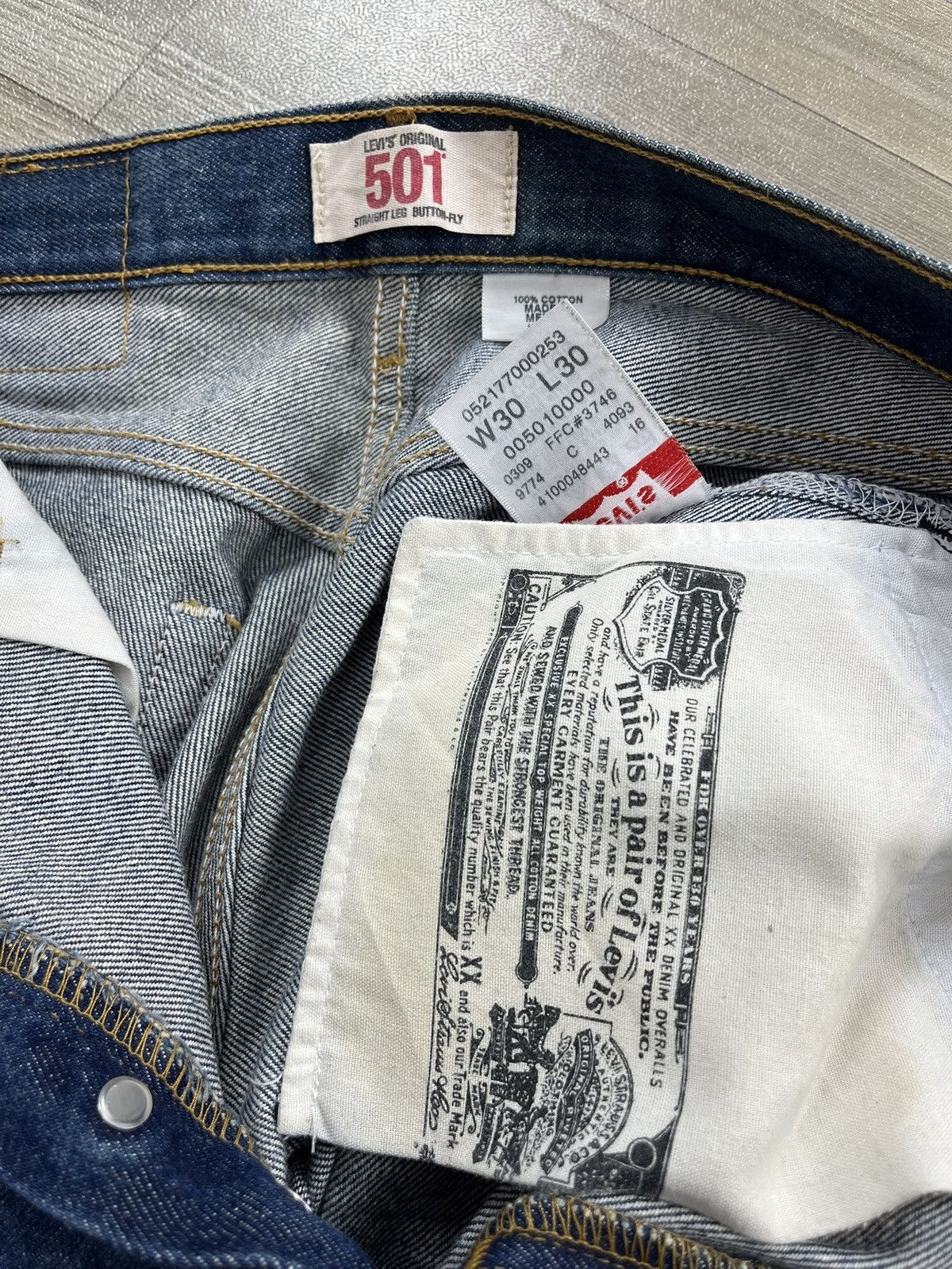 Levi's Vintage Clothing 🇲🇽2000s Vintage Levis 501XX 30x30 Straight Leg Blue Jeans Size US 30 / EU 46 - 12 Thumbnail