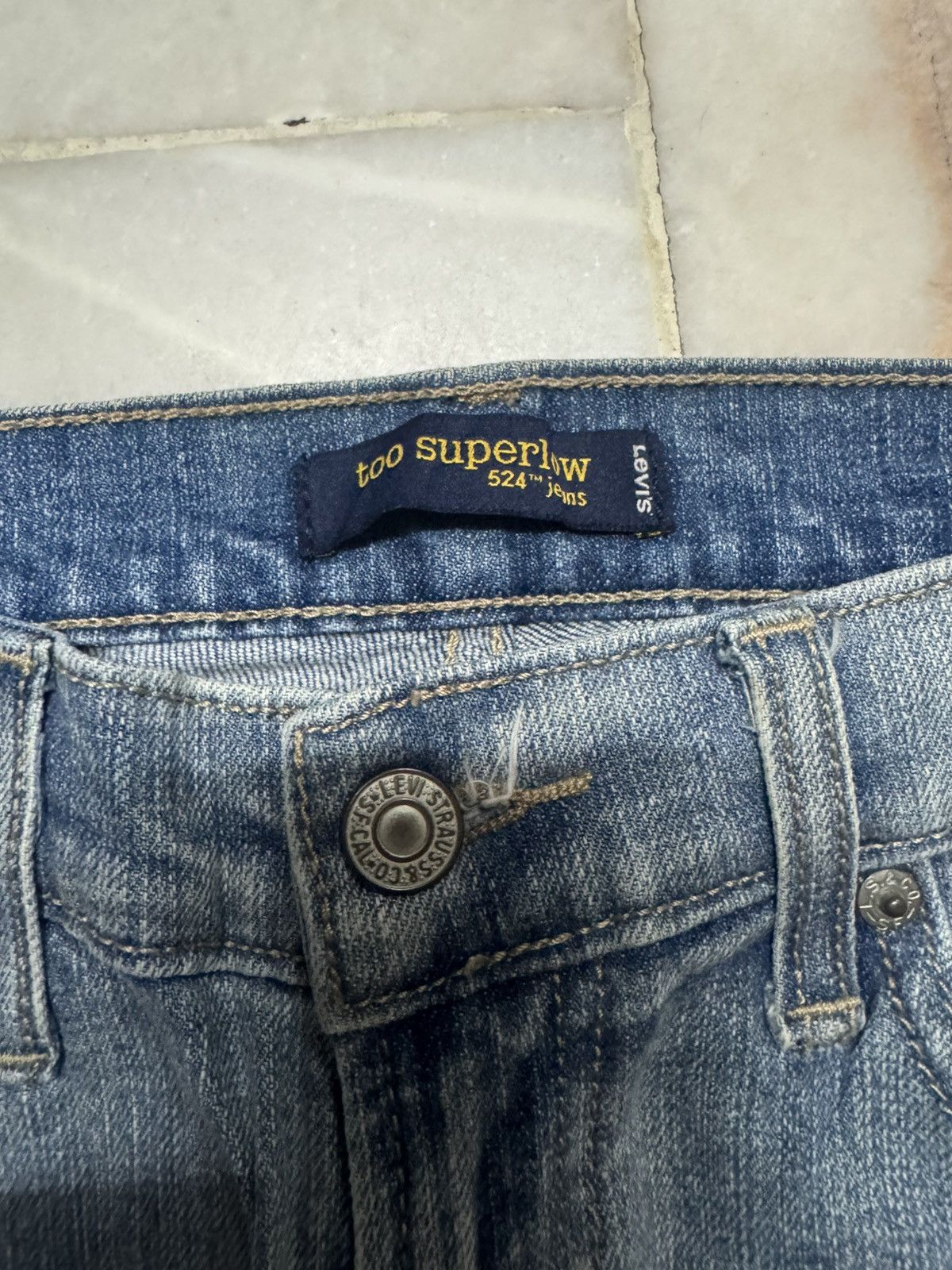 Levi's 💥BELL BOTTOM 90s💥TOO SUPERLOW 524 LEVI'S GRUNGE DISTRESS Size US 28 / EU 44 - 11 Thumbnail