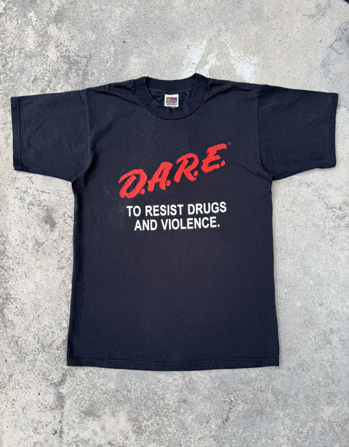 Vintage Vintage 90s D.A.R.E To Keep Kids Off Drugs Tee Size US M / EU 48-50 / 2 - 1 Thumbnail