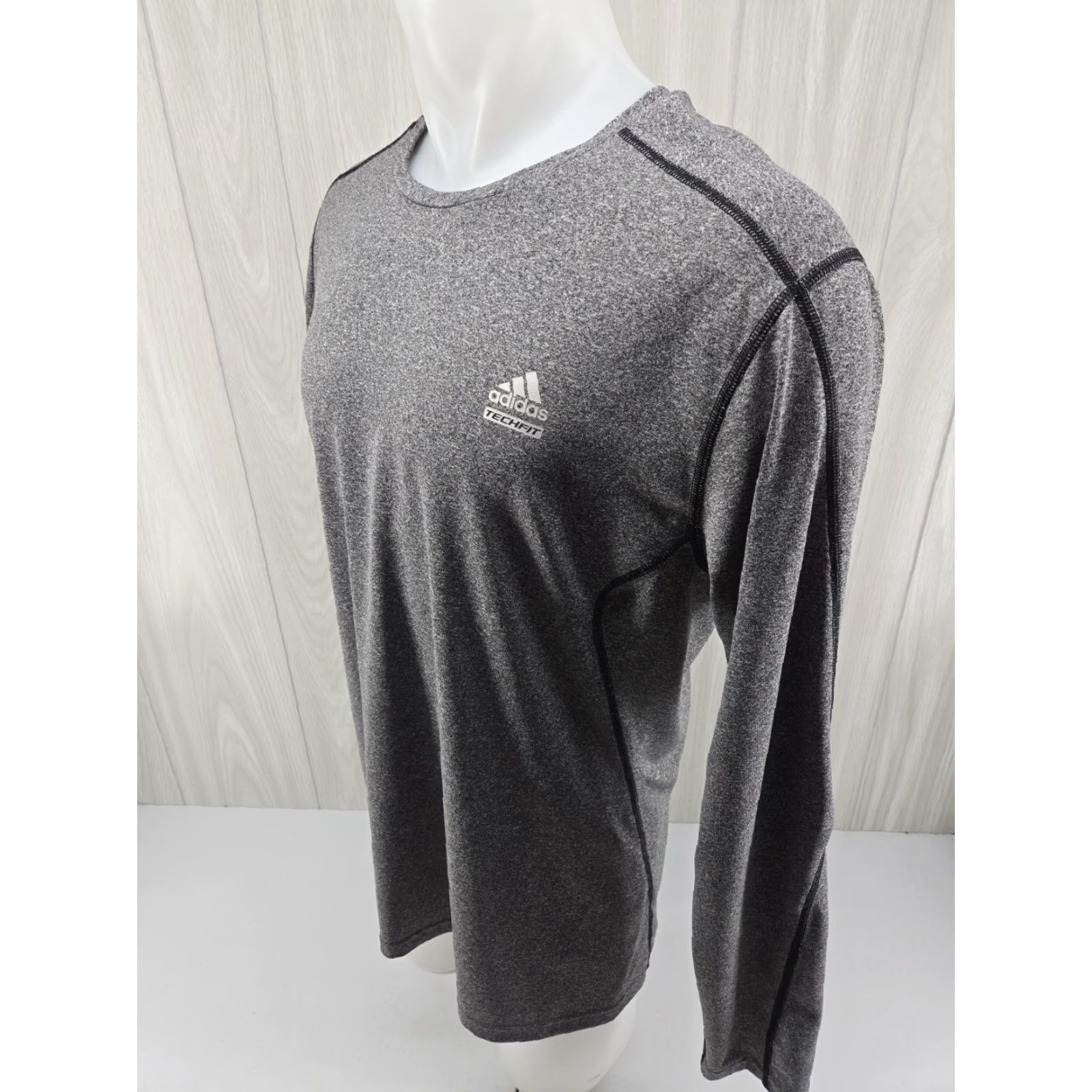 Adidas Adidas Techfit Shirt Men XL Gray Long Sleeve Performance Stretch Climalite Size US XL / EU 56 / 4 - 4 Thumbnail