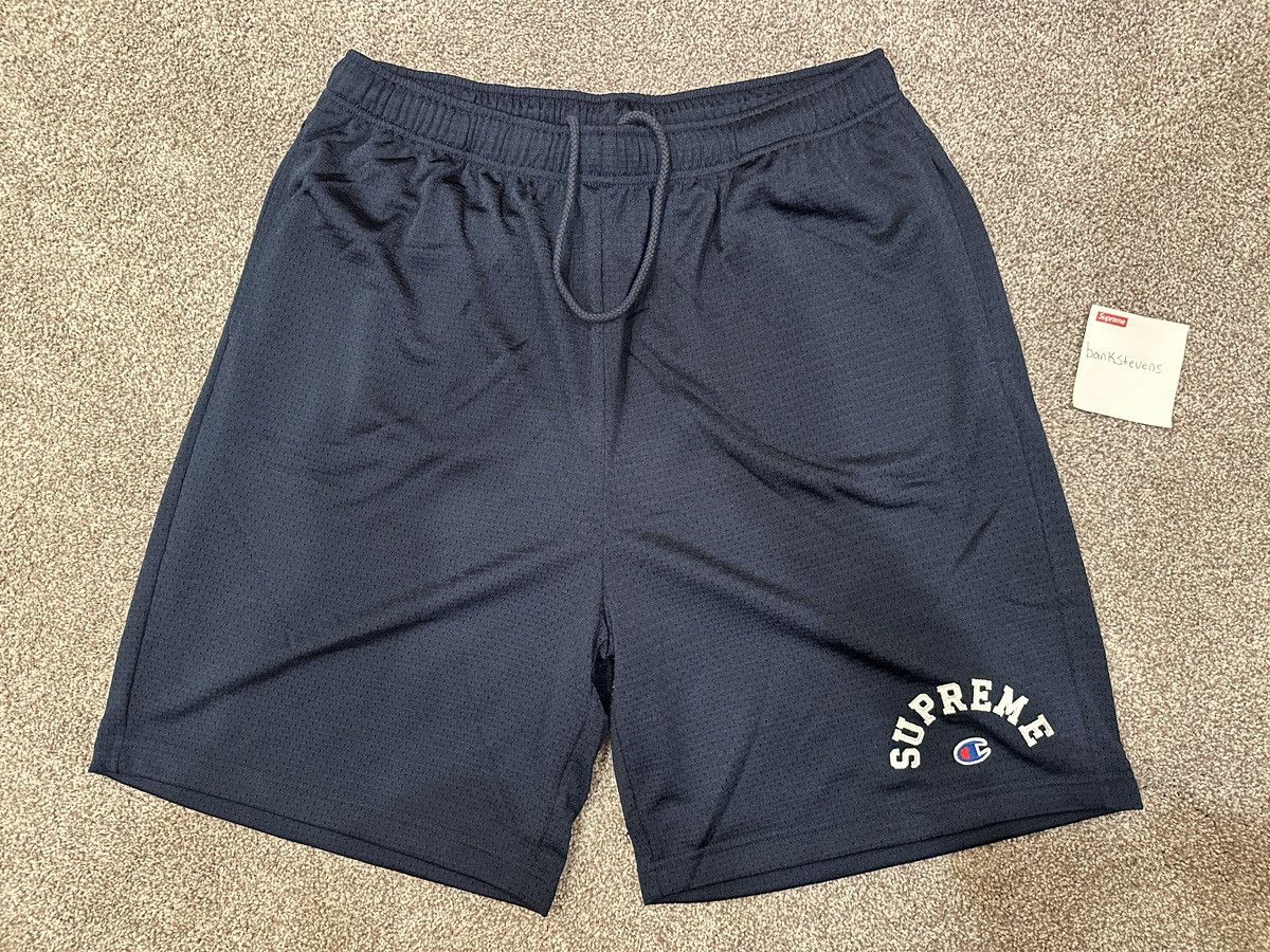 Champion × Supreme SS24 Supreme / Champion Mesh Shorts - Navy 