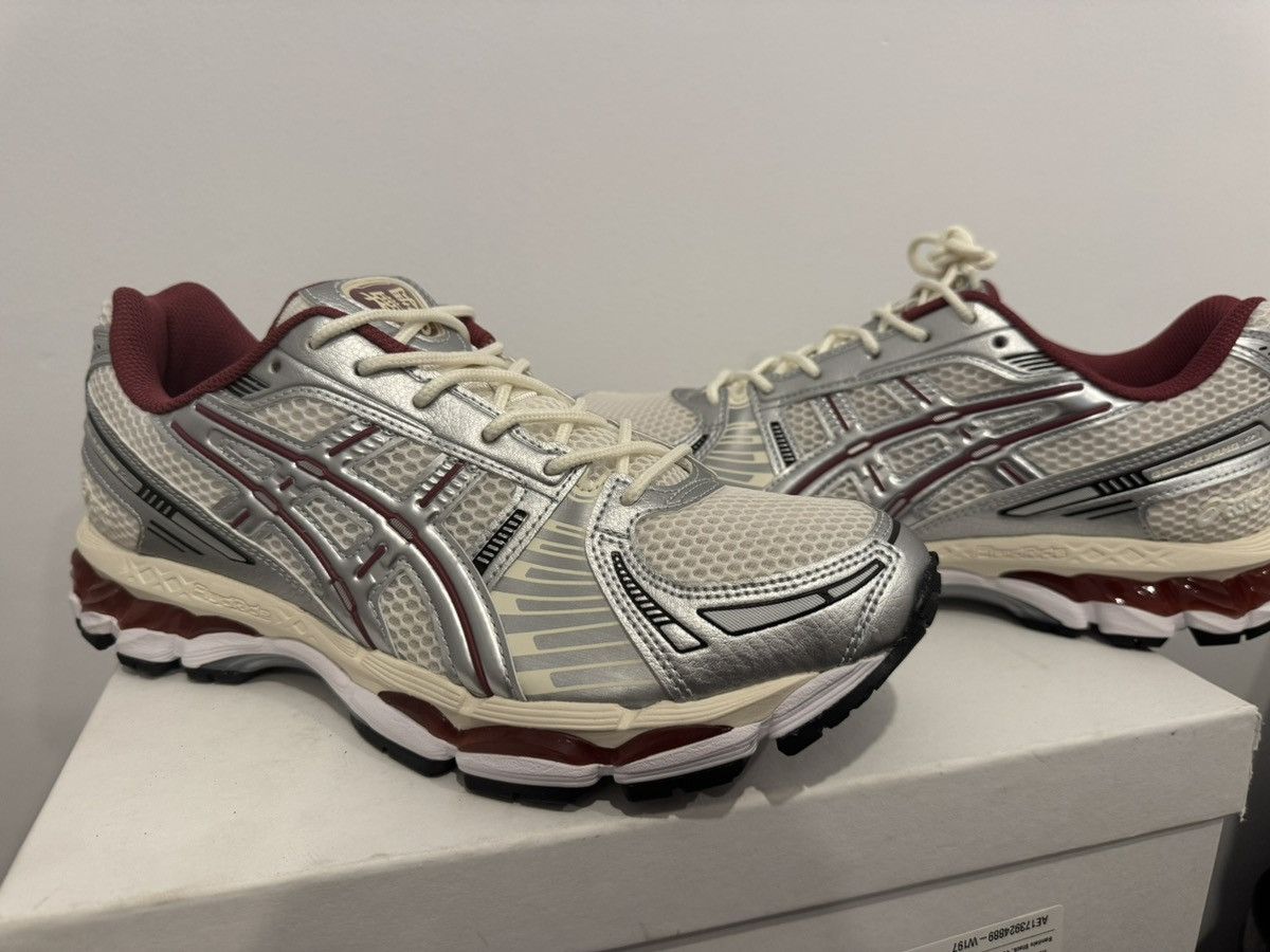 Asics Asics 12.1 Size US 9 / EU 42 - 1 Thumbnail
