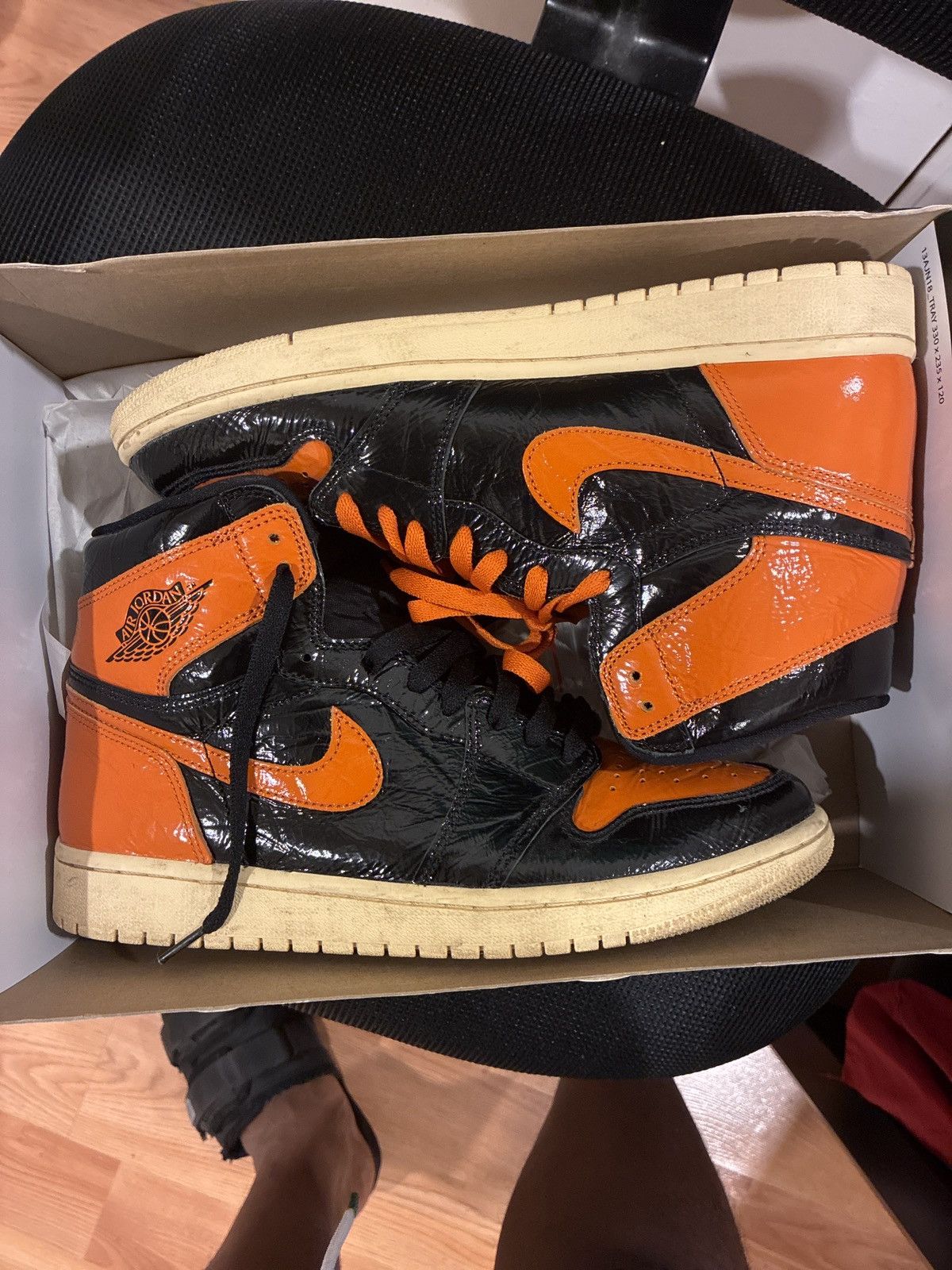 Nike Air Jordan Shattered Backboard 3.0 Size US 10 / EU 43 - 2 Thumbnail