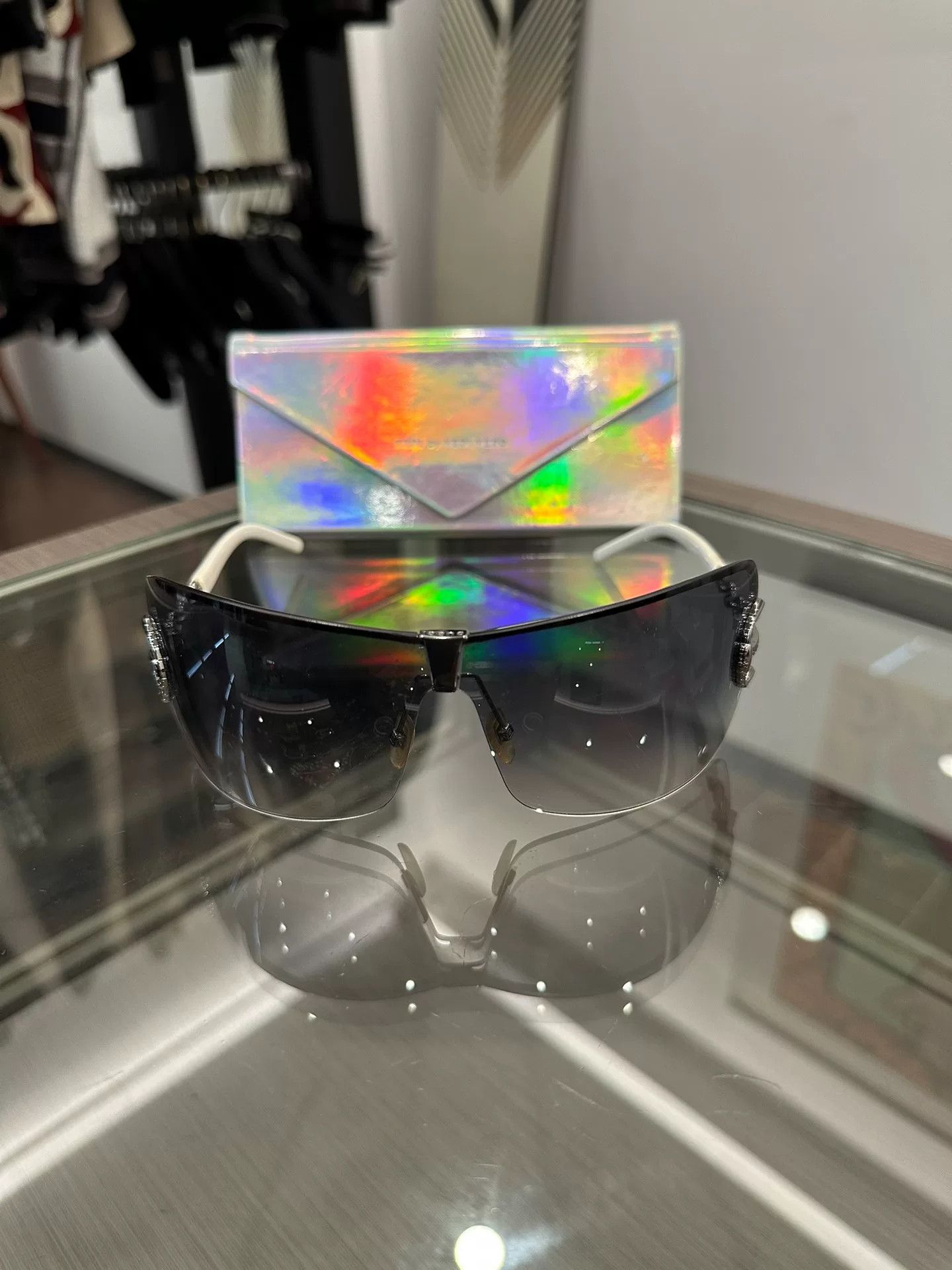 Japanese Brand Gucci Gradient Rimless Sunglasses Size ONE SIZE - 1 Thumbnail