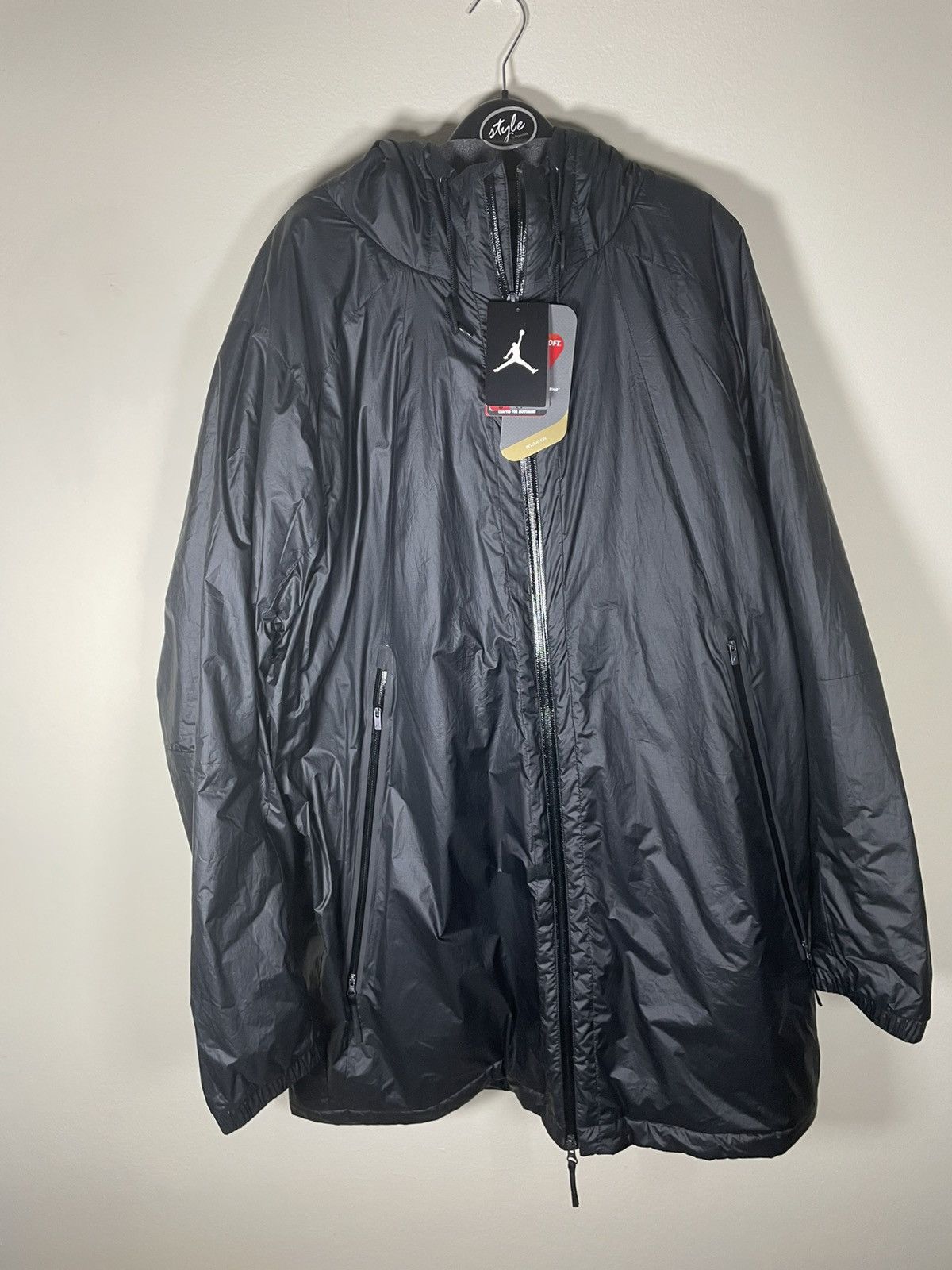 Jordan Brand Air Jordan Fly Hooded Parka 2XL Black NWT Black Size US XXL / EU 58 / 5 - 1 Thumbnail