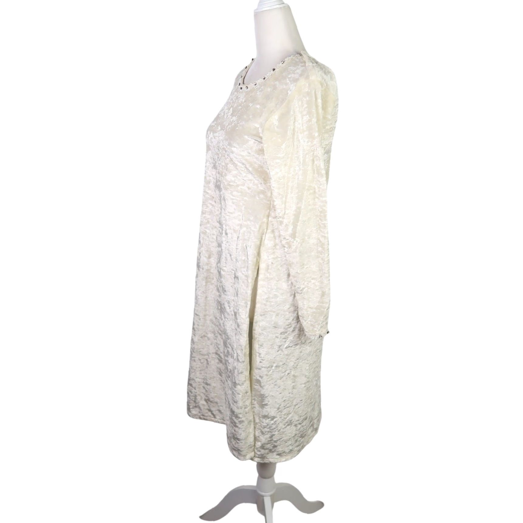 Vintage VINTAGE Cream Crushed Velvet Long Sleeve Midi Dress Rhinestone Trim Women's S Regular 37" A-Line Party/Cocktail, Fall Winter Spring Size S / US 4 / IT 40 - 3 Thumbnail