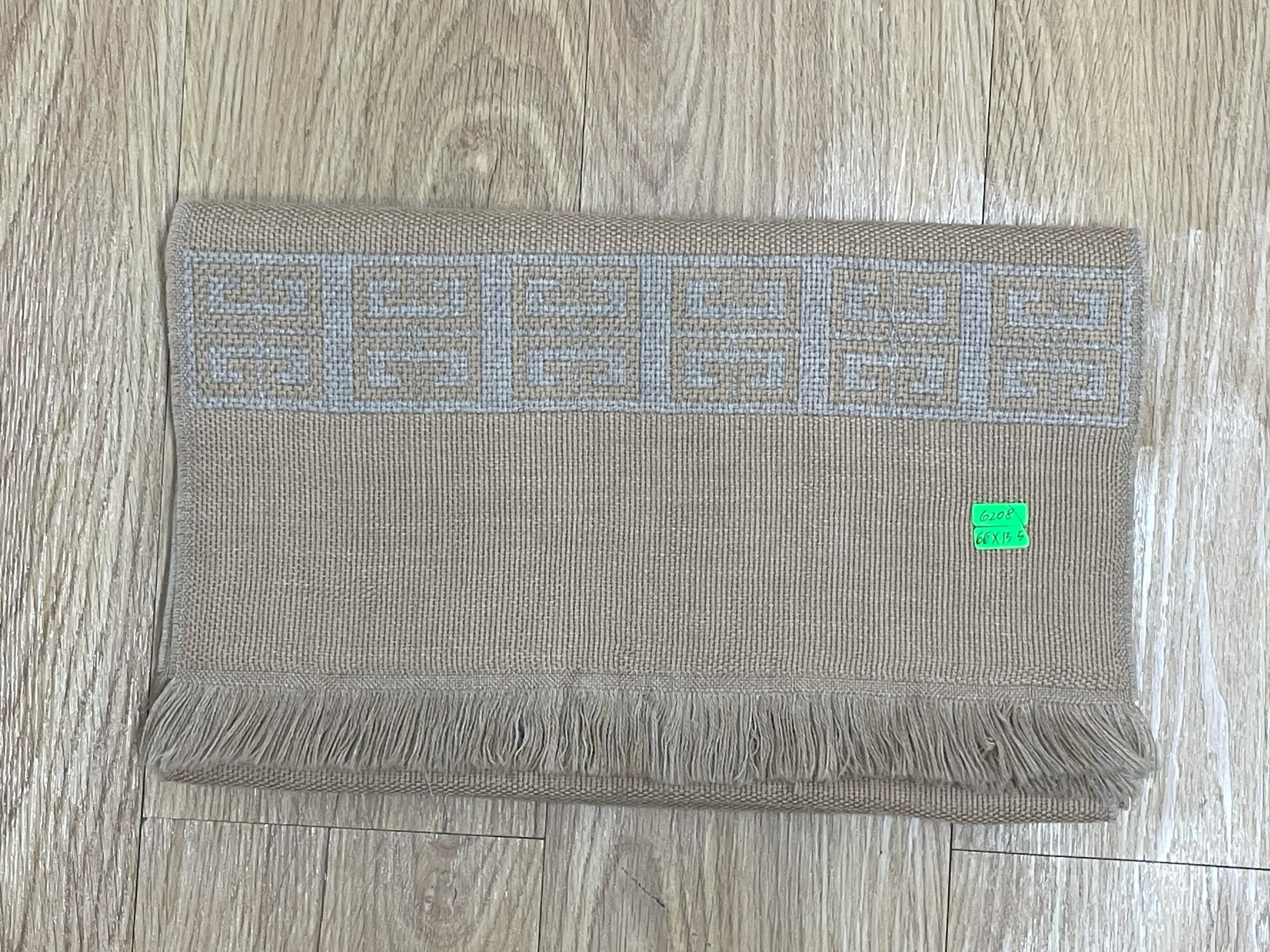 Givenchy Givenchy Scarf / Muffler - 6208 Size ONE SIZE - 18 Thumbnail