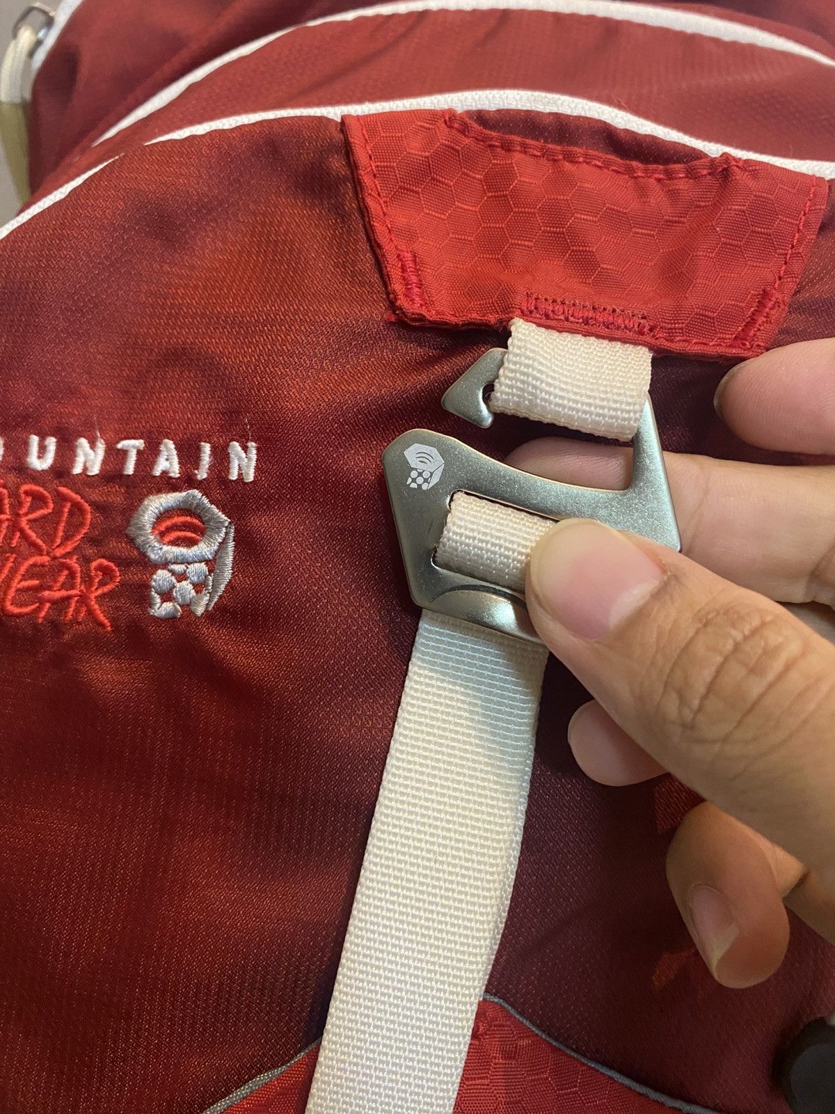 Mountain Hardwear Mountain Hardwear Fluid 26L Bagpack Size 26 - 12 Thumbnail