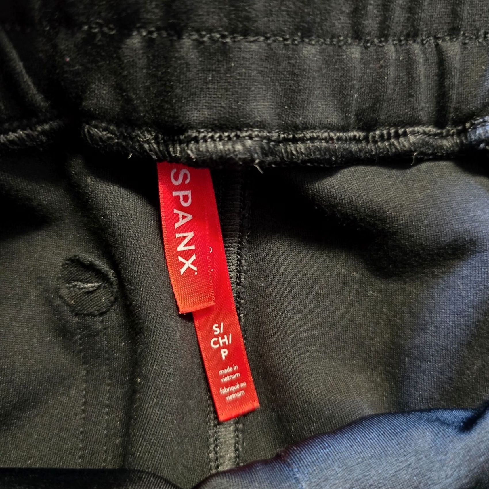 Spanx Spanx Pants Womens Size Small Black Joggers Pockets Pull On Casual Pant Tapered Inseam 28 in Stretch Regular Size 28" / US 6 / IT 42 - 4 Thumbnail