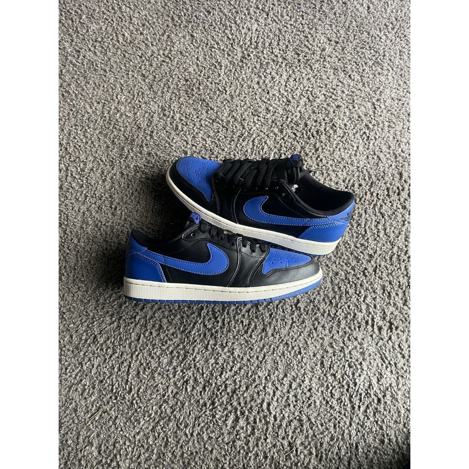Jordan Brand Size 8- Nike Air Jordan 1 Retro Low OG Royal Blue Black 2015 Size US 8 / EU 41 - 2 Thumbnail