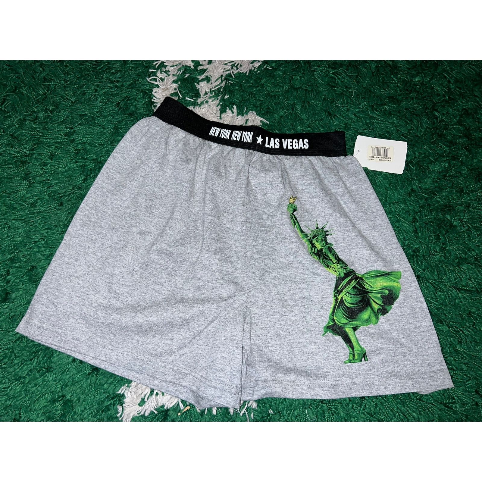 Vintage Vintage New York Las Vegas Statue Of Liberty Gray Boxers VTG Size 24" / US 00 / IT 34 - 1 Thumbnail