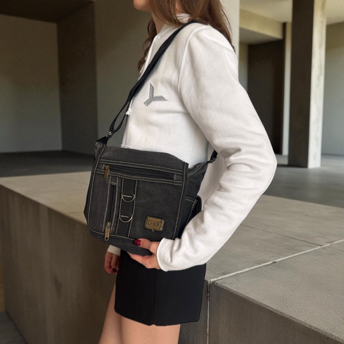 If Six Was Nine Vintage Diesel 2000’s Style Y2K Grunge Punk Crossbody Bag Size ONE SIZE - 1 Thumbnail