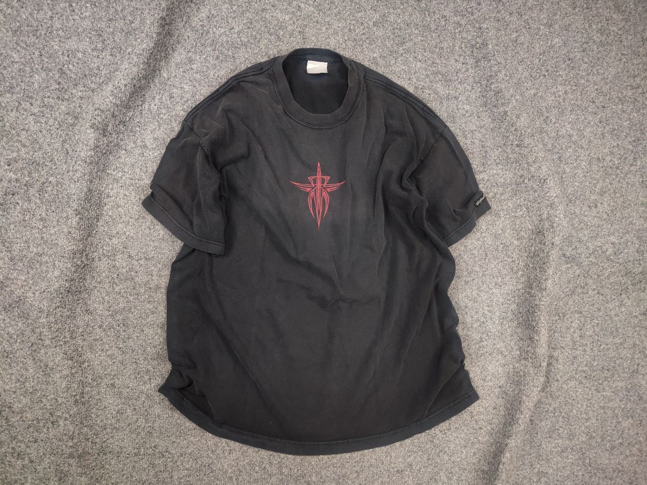 Vintage Vintage 90's Troy Lee Design USA Distressed Faded Tee Shirt Size US L / EU 52-54 / 3 - 1 Thumbnail