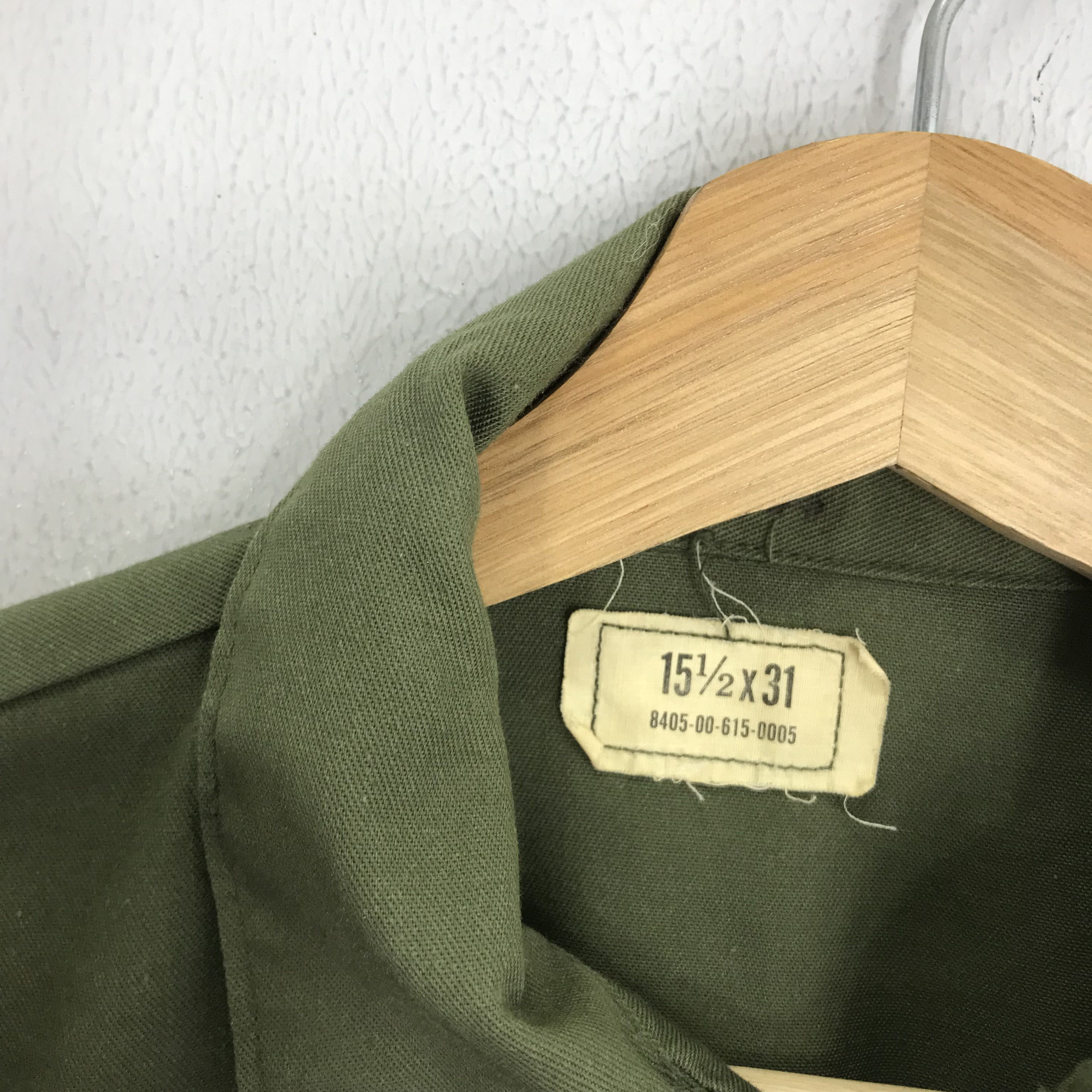 Vintage Vintage Olive Green Fatigue Us Army Green Button Down Shirt Size US M / EU 48-50 / 2 - 10 Thumbnail