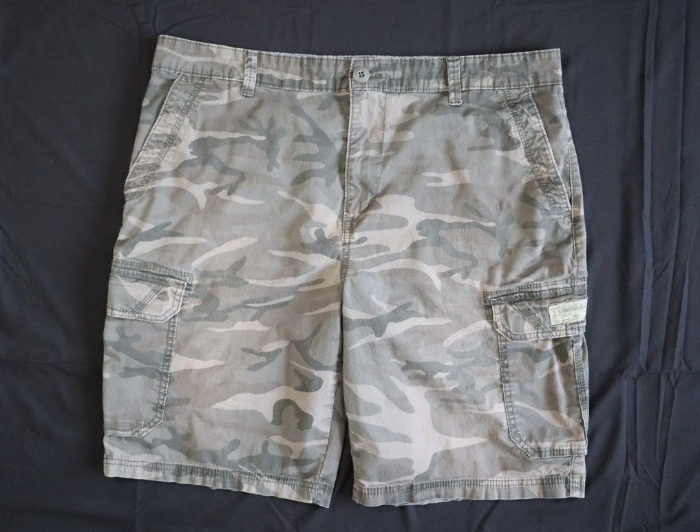 UNIONBAY Unionbay Camo Cargo Shorts – Size 40 Size US 40 / EU 56 - 1 Thumbnail