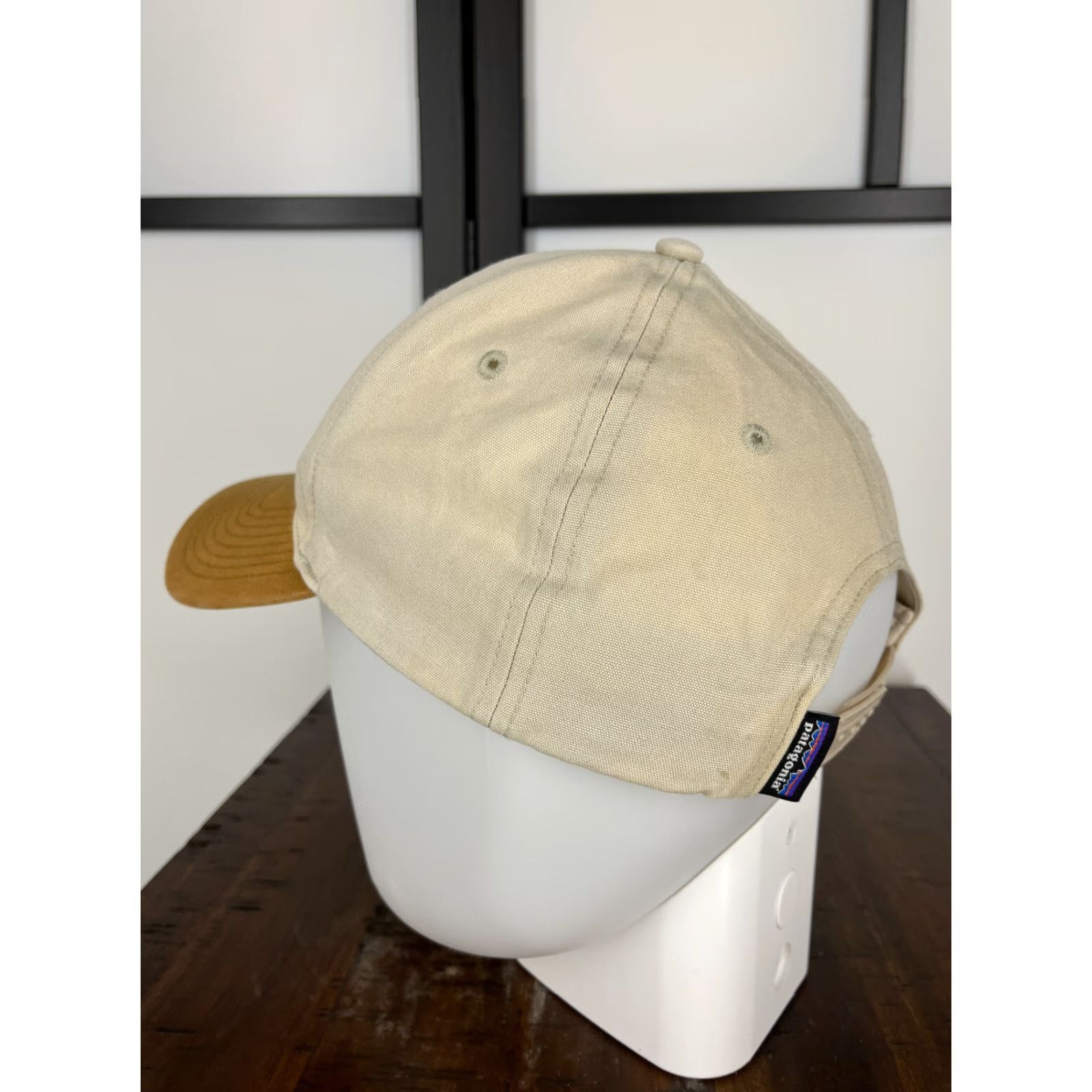 Patagonia Patagonia Hat Cap Snap Back Adult One Size Brown Beige Embroidered Logo Men Sn cap Back Hat Snapback Beach Casual Travel 90s Sport Fish Logo Size ONE SIZE - 7 Thumbnail