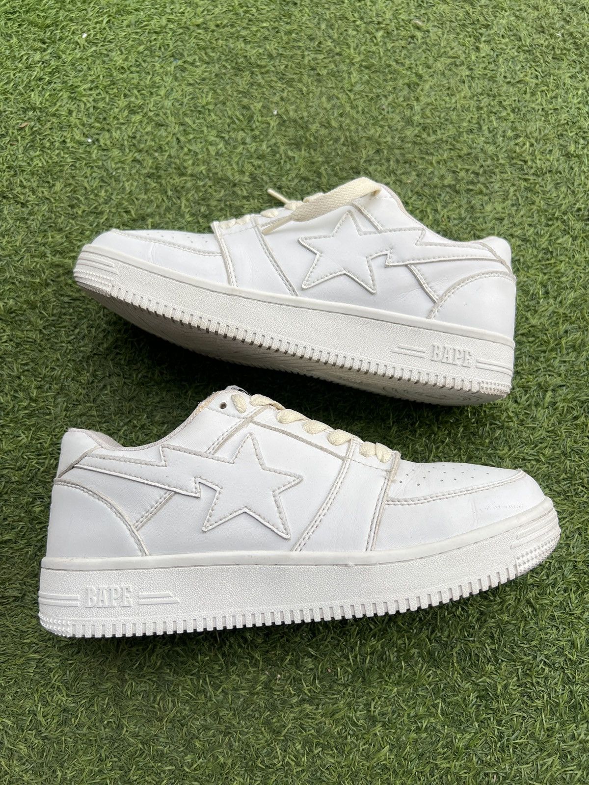 Bape Bape Sta Low White OG Size US 9.5 / EU 42-43 - 2 Thumbnail