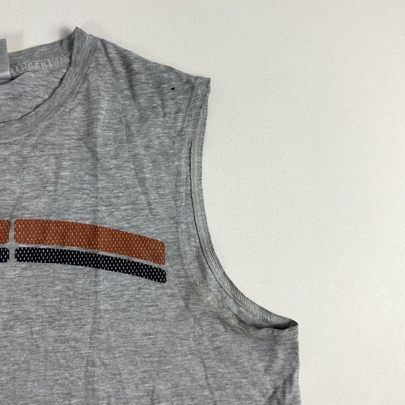Nike VINTAGE Nike Shirt Center Swoosh Gray Tag Mens Medium Active Gym Training Shirt Size US M / EU 48-50 / 2 - 4 Thumbnail