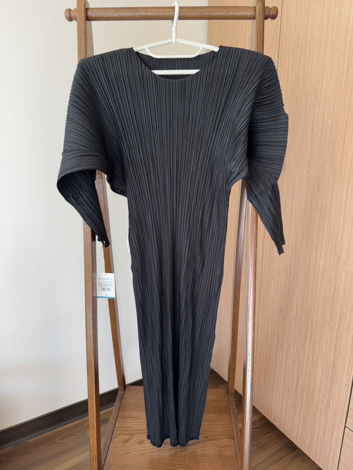 Issey Miyake × Pleats Please Issey Miyake Pleats Please ISSEY MIYAKE Dress Monthly Colors Size M / US 6-8 / IT 42-44 - 4 Thumbnail