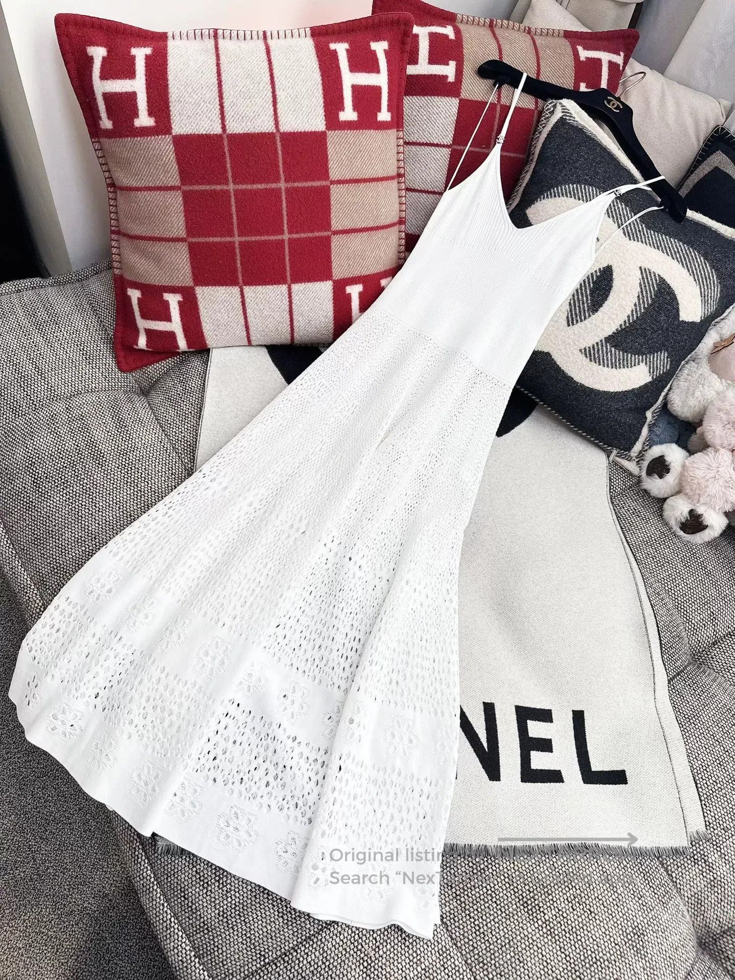 Chanel white lace detail spaghetti strap dress. Size US 36 / EU 52 - 4 Thumbnail