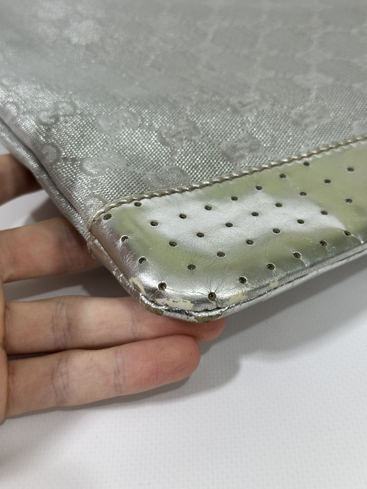 Gucci Gucci Messenger Bag GG Monogram Shiny Silver Leather Canvas Size ONE SIZE - 15 Thumbnail