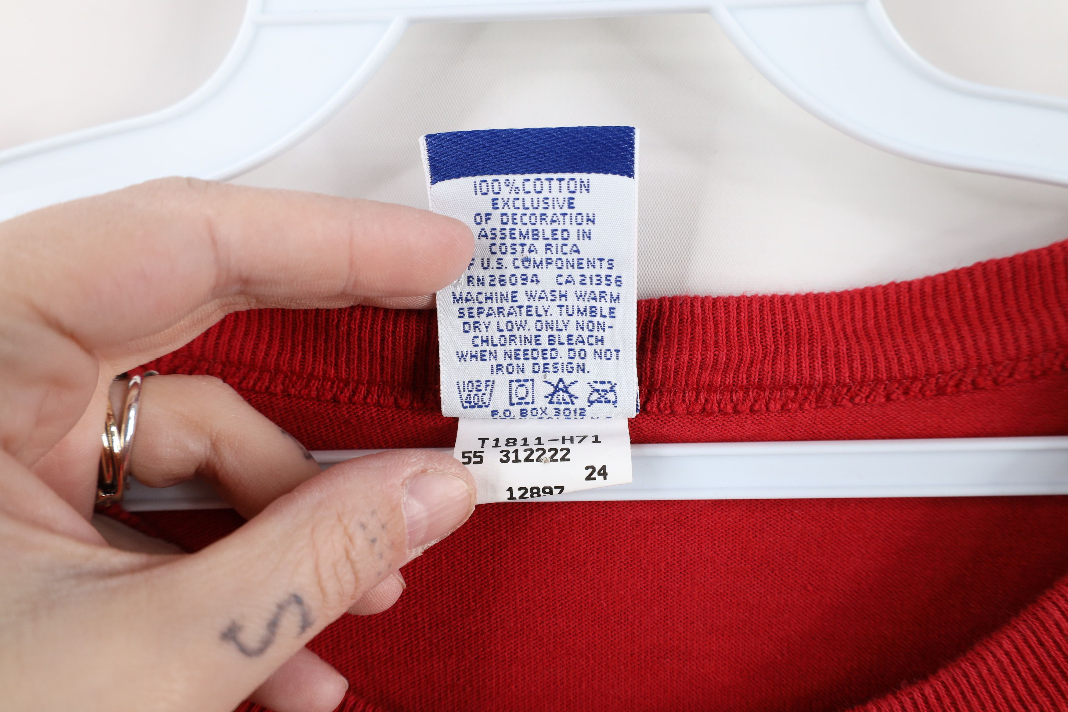 Champion × Vintage Vintage 90s Champion Faded Spell Out Jersey Knit T-Shirt Red Size US L / EU 52-54 / 3 - 7 Thumbnail