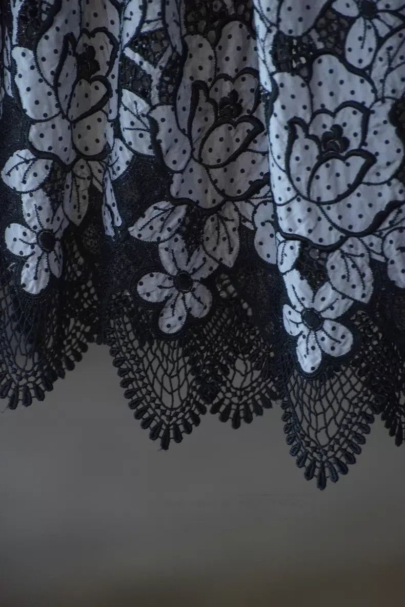 Comme des Garcons Comme Des Garcons size M Black and Gray Polka Dot Lace Emb Size 23" - 5 Thumbnail