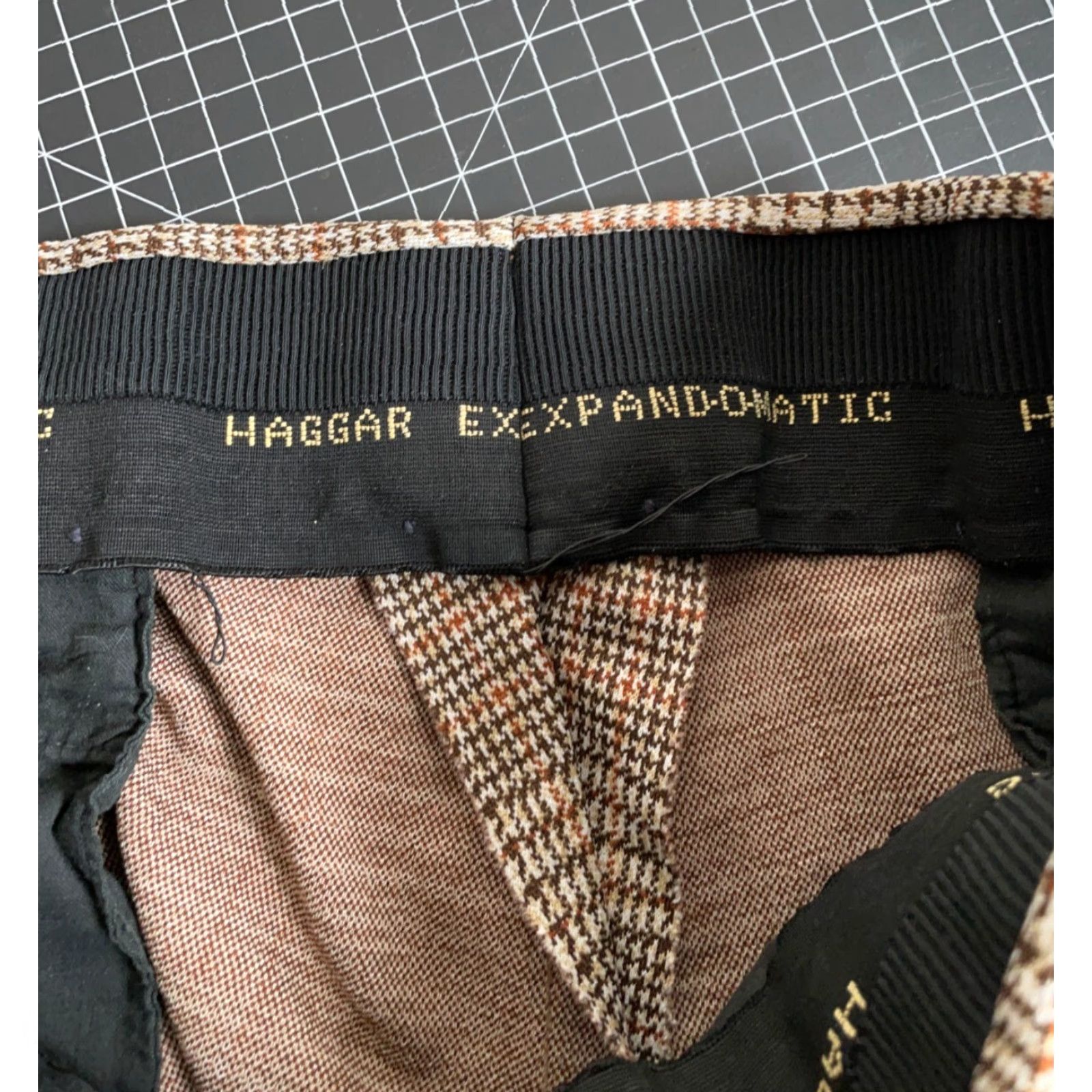 Haggar VTG Haggar Wool Bootcut Trousers Men's 38 x 31 Brown Houndstooth Check Pants Dress Pants Regular Fall Winter Vintage Men’s Boots? Size US 38 / EU 54 - 3 Thumbnail
