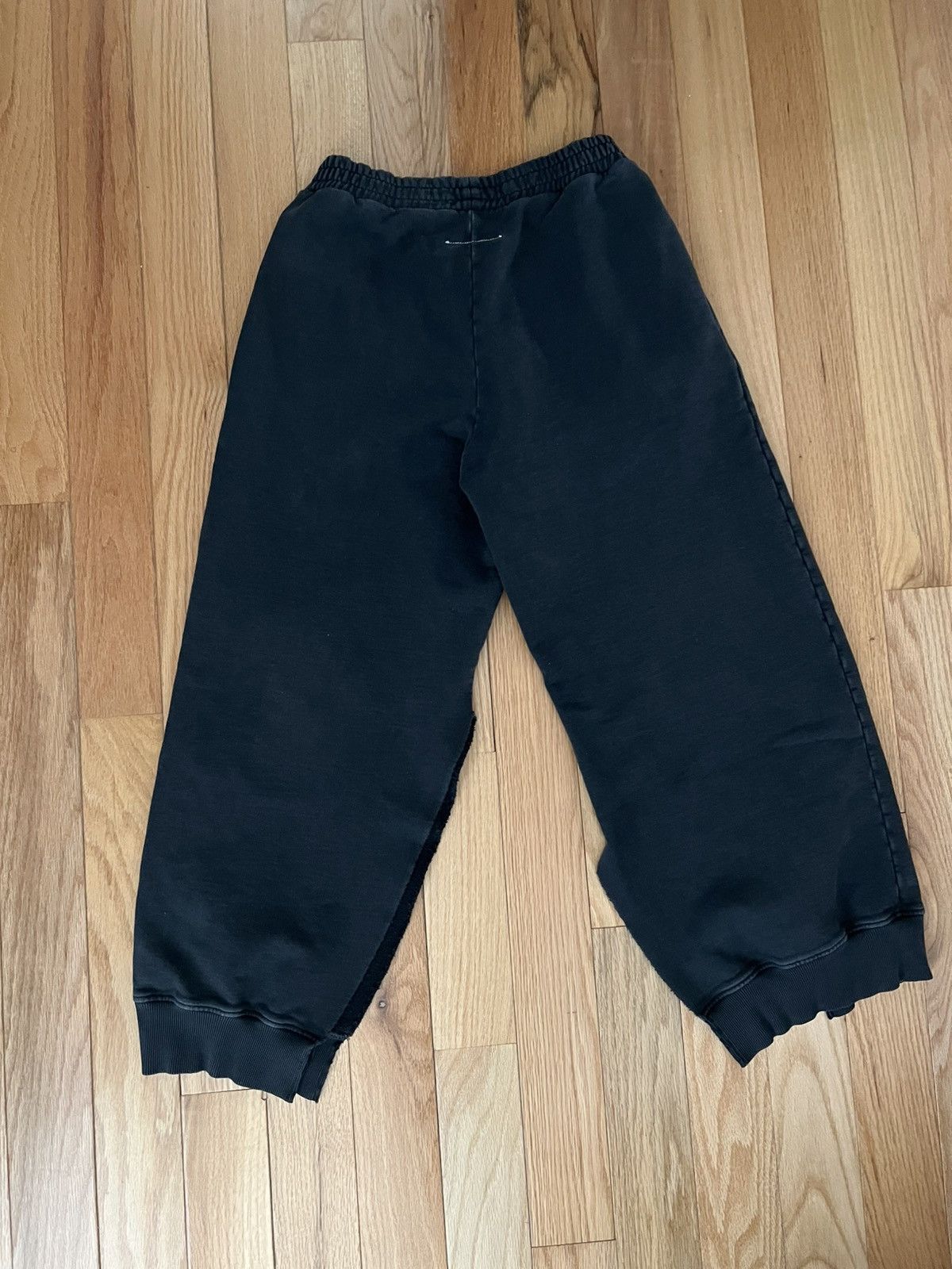 Maison Margiela Maison Margiela MM6 Raw Edge Trim Sweatpants Size US 30 / EU 46 - 2 Thumbnail