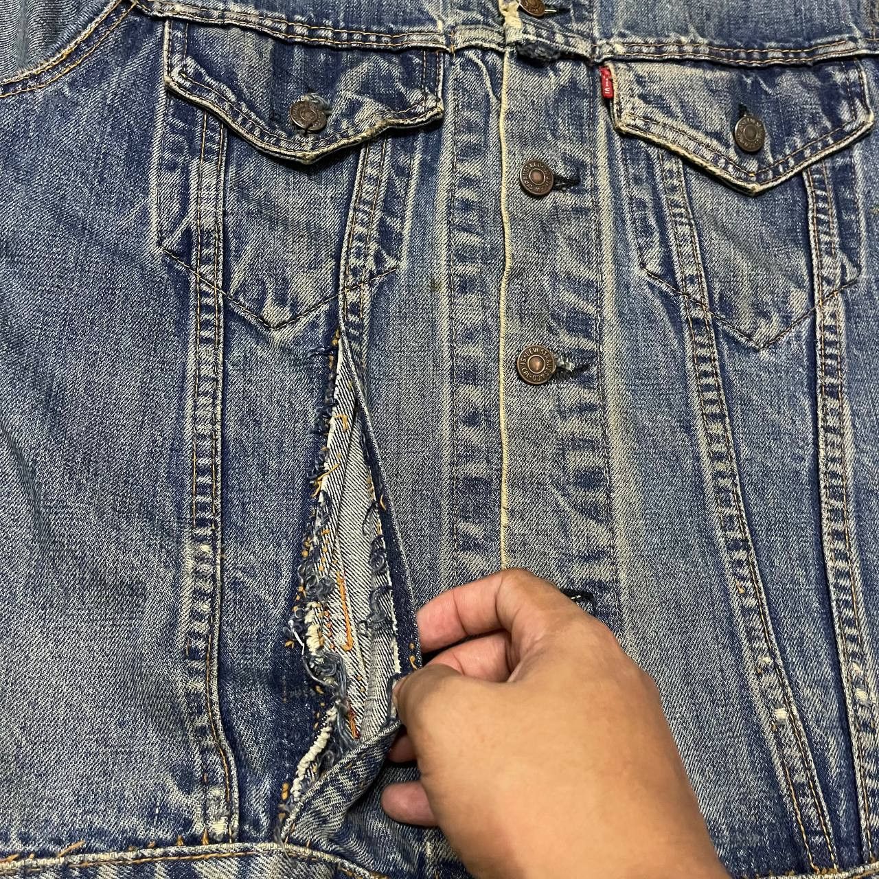 Levi's Vtg 60's Levis Type 3 Big E Denim Jacket Trashed Distressed Size US M / EU 48-50 / 2 - 8 Thumbnail
