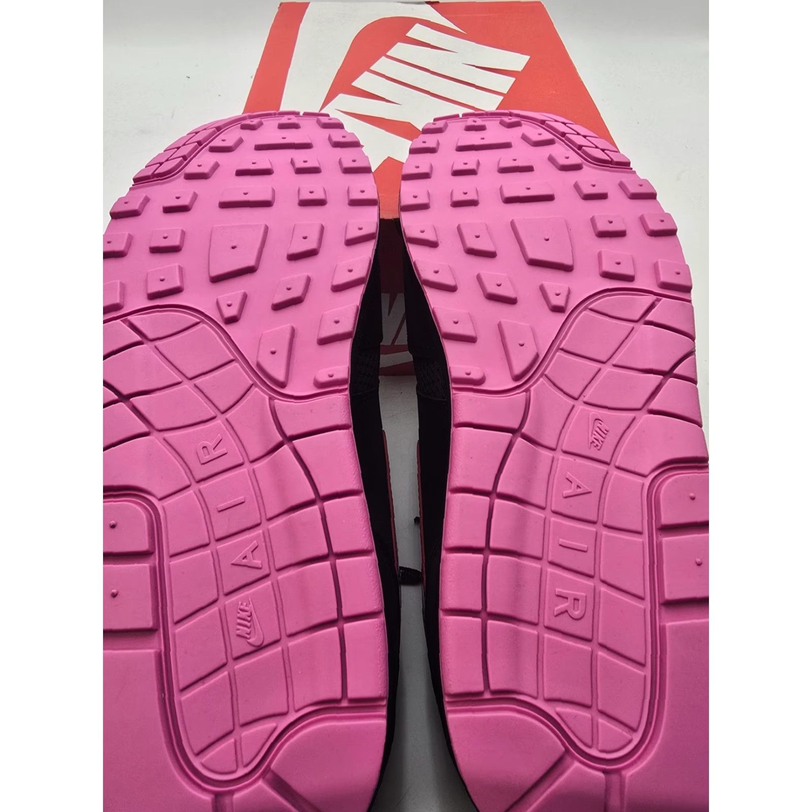 Nike Nike Air Max 1 PRM Shoes Mens 11.5 Black Pink Low Top Sneaker HV2302 001 Size US L / EU 52-54 / 3 - 5 Thumbnail