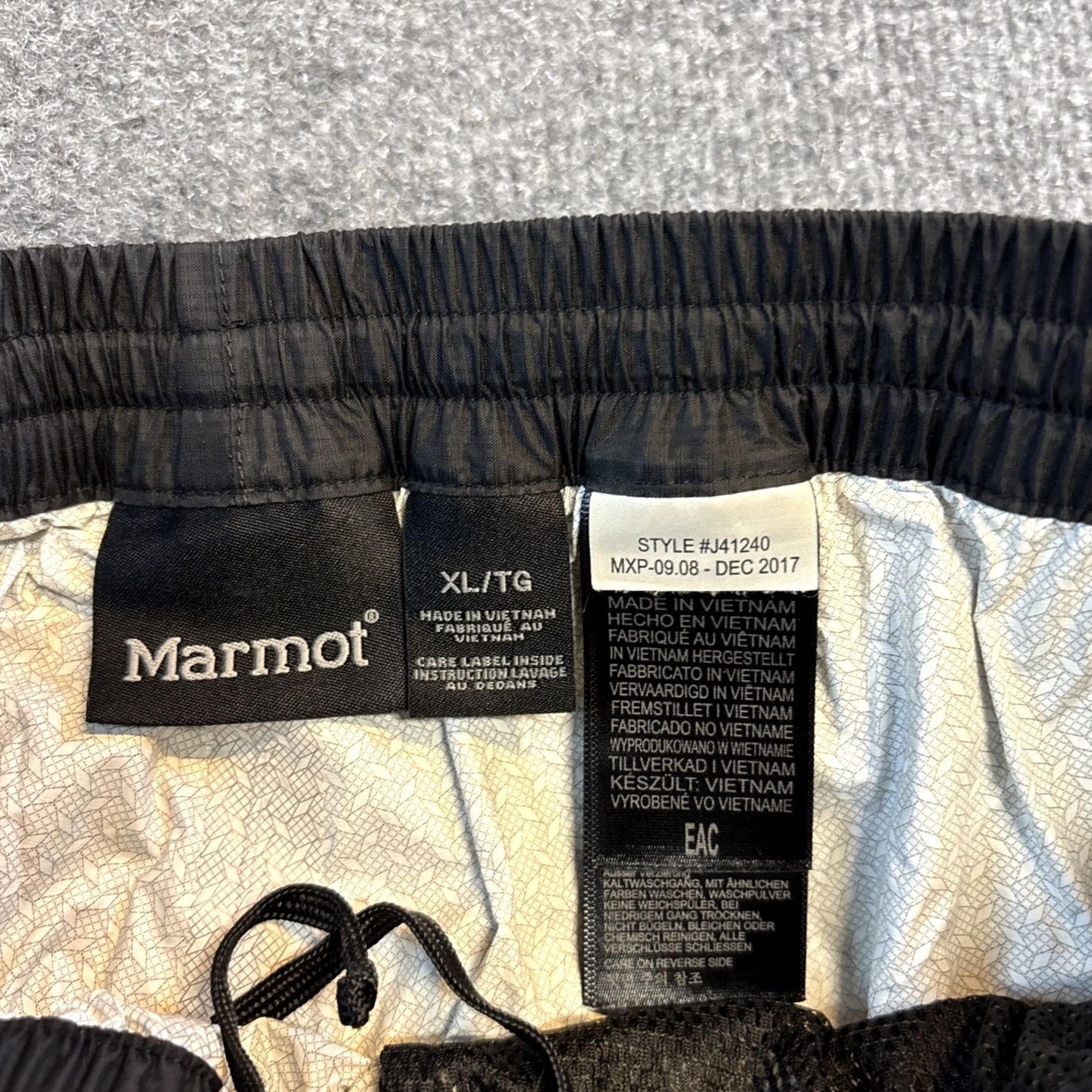 Marmot VINTAGE? No. Marmot Nylon RainPants Elastic Waist Zip Break Away Sides Sz XL Waterproof Pants Mens Black XL Marmot Rain Pants Outdoor Indoor? Size US 36 / EU 52 - 2 Thumbnail