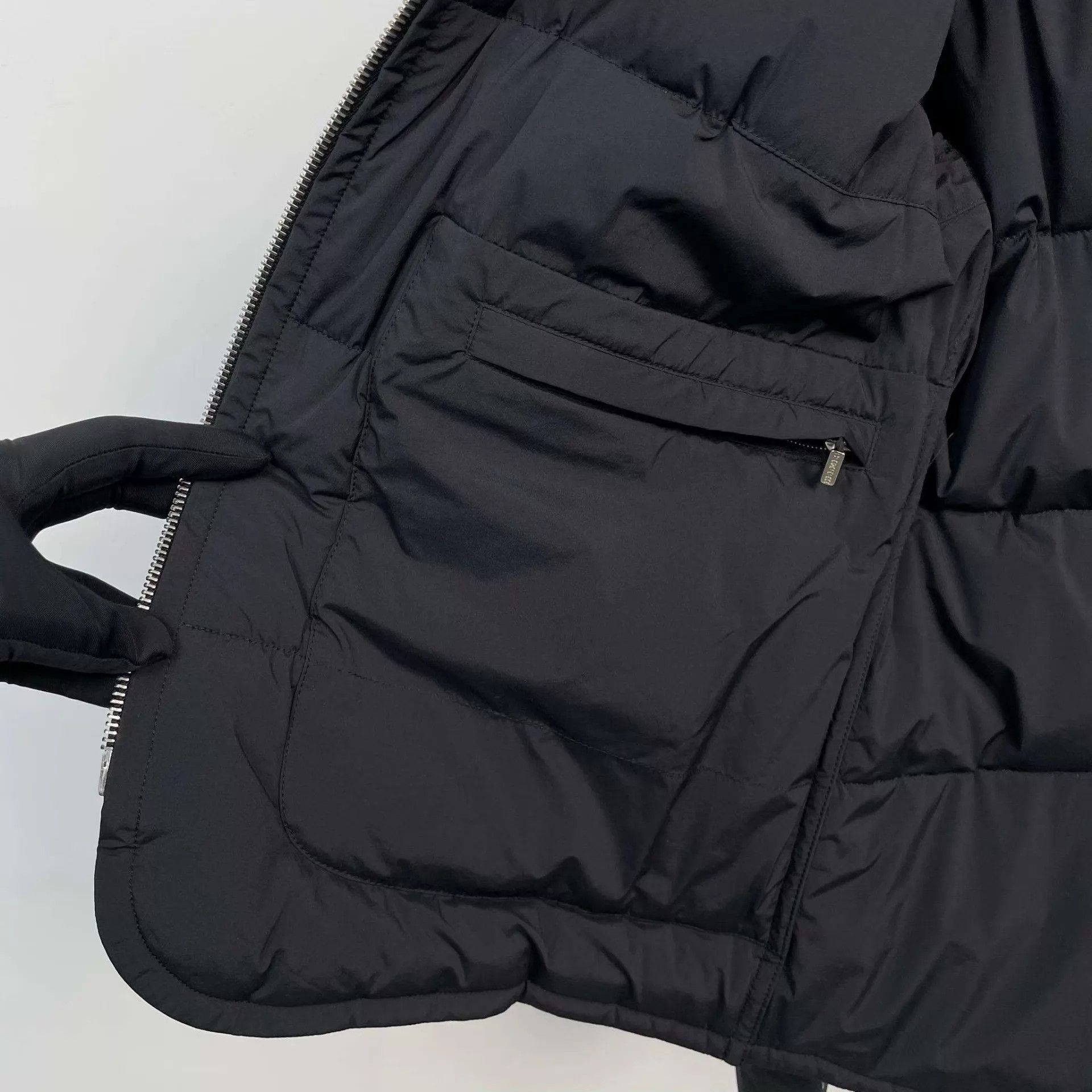 Hermes Hermes Black Stand Collar Short Down Jacket L Size L / US 10 / IT 46 - 9 Thumbnail