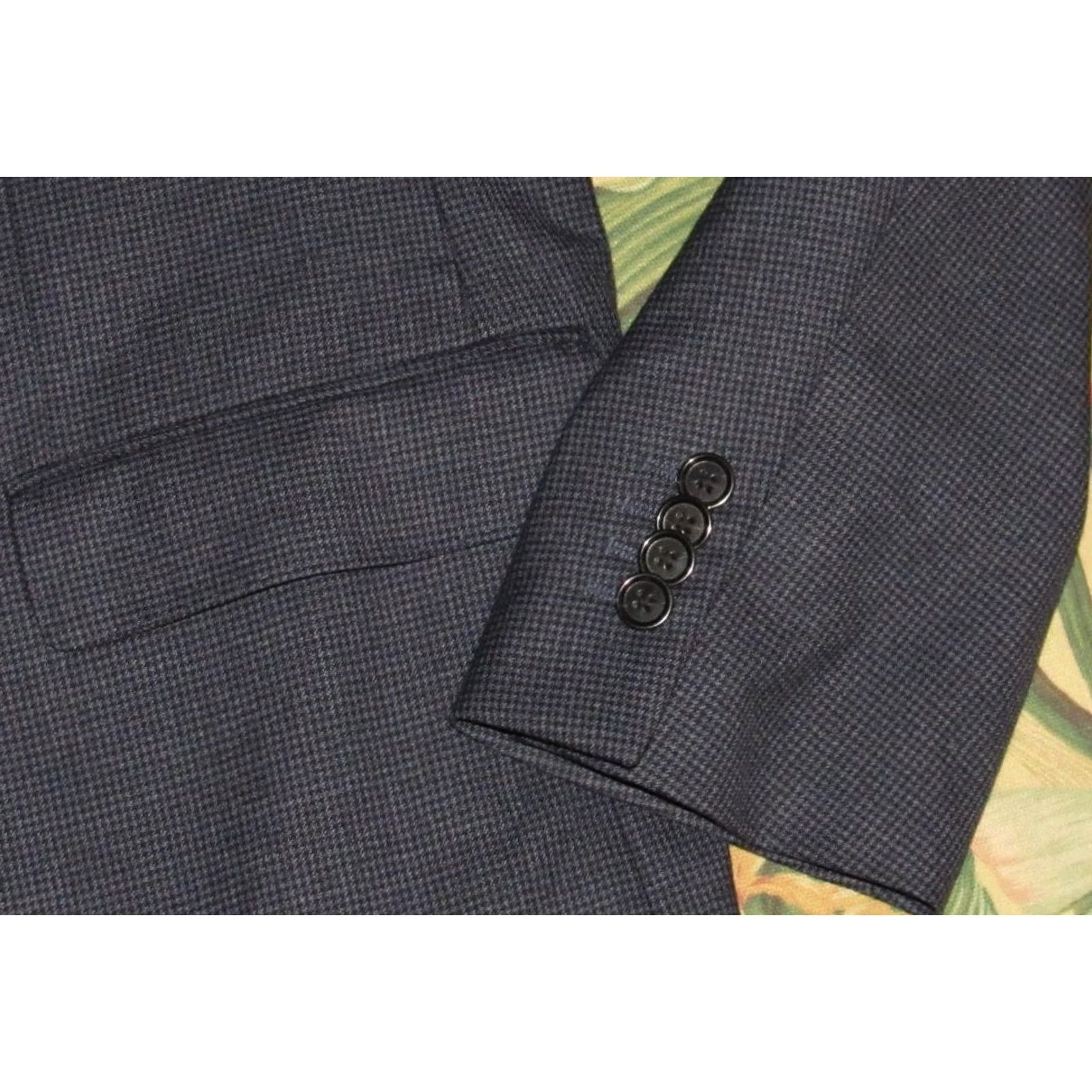 Banana Republic BANANA REPUBLIC Navy Check Wool Blend Performance Blazer Slim 44R Blazer Mens Navy Check Wool Blend 44R Size 44R - 3 Thumbnail