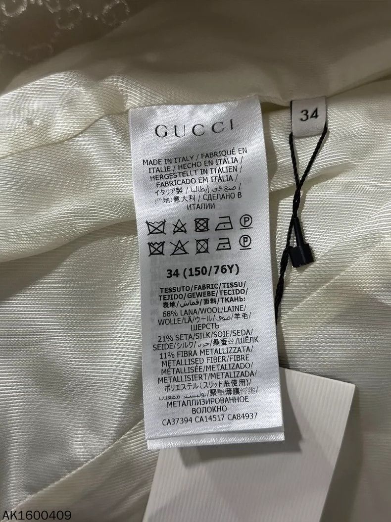 Gucci Gucci Size 38 Silver thread full-printed jacket size 38 250 Size US XS / EU 42 / 0 - 8 Thumbnail