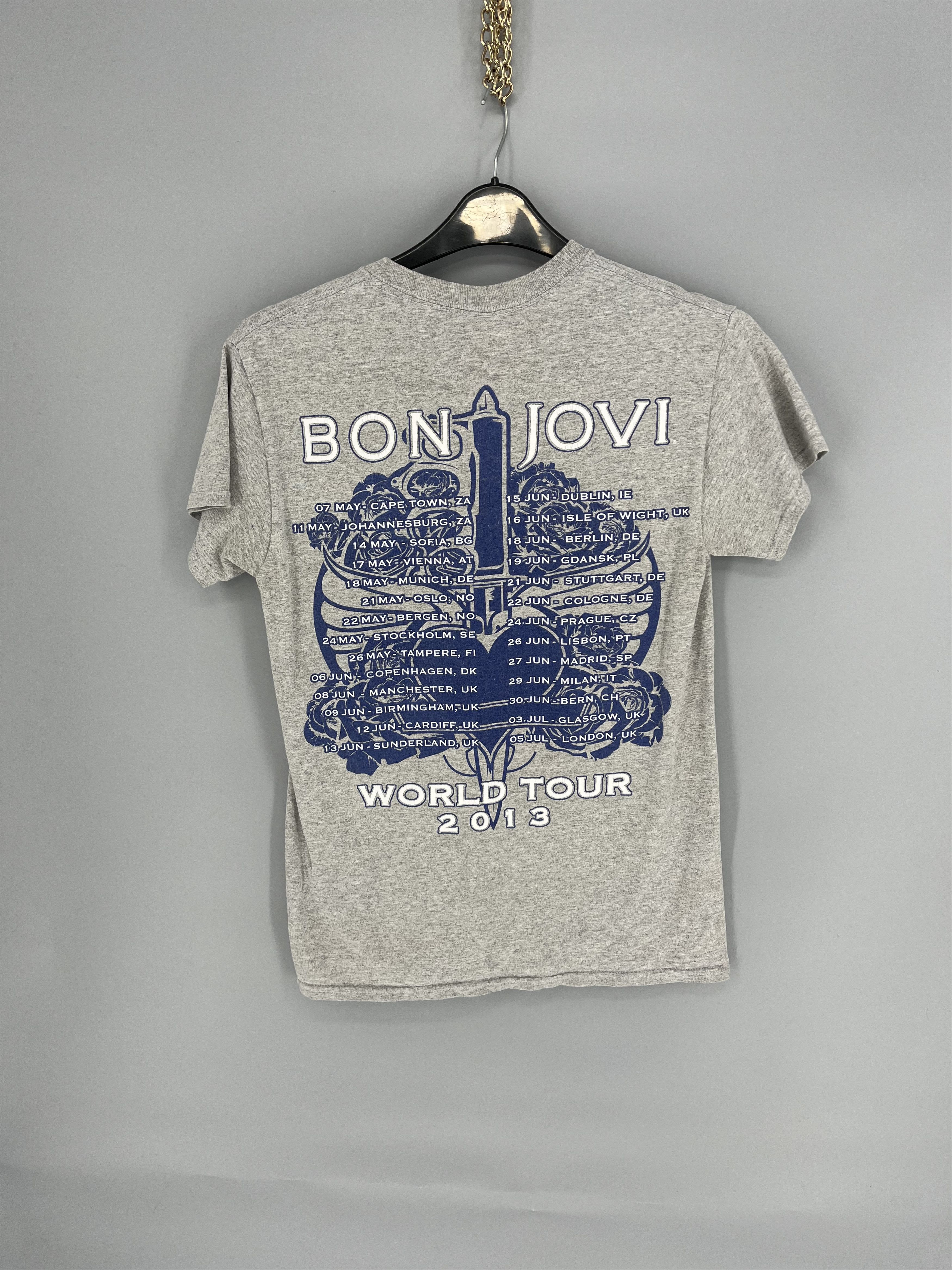 Band Tees Mens Vintage T Shirt Bon Jovi 2013 The world Tour Size S Size US S / EU 44-46 / 1 - 9 Thumbnail
